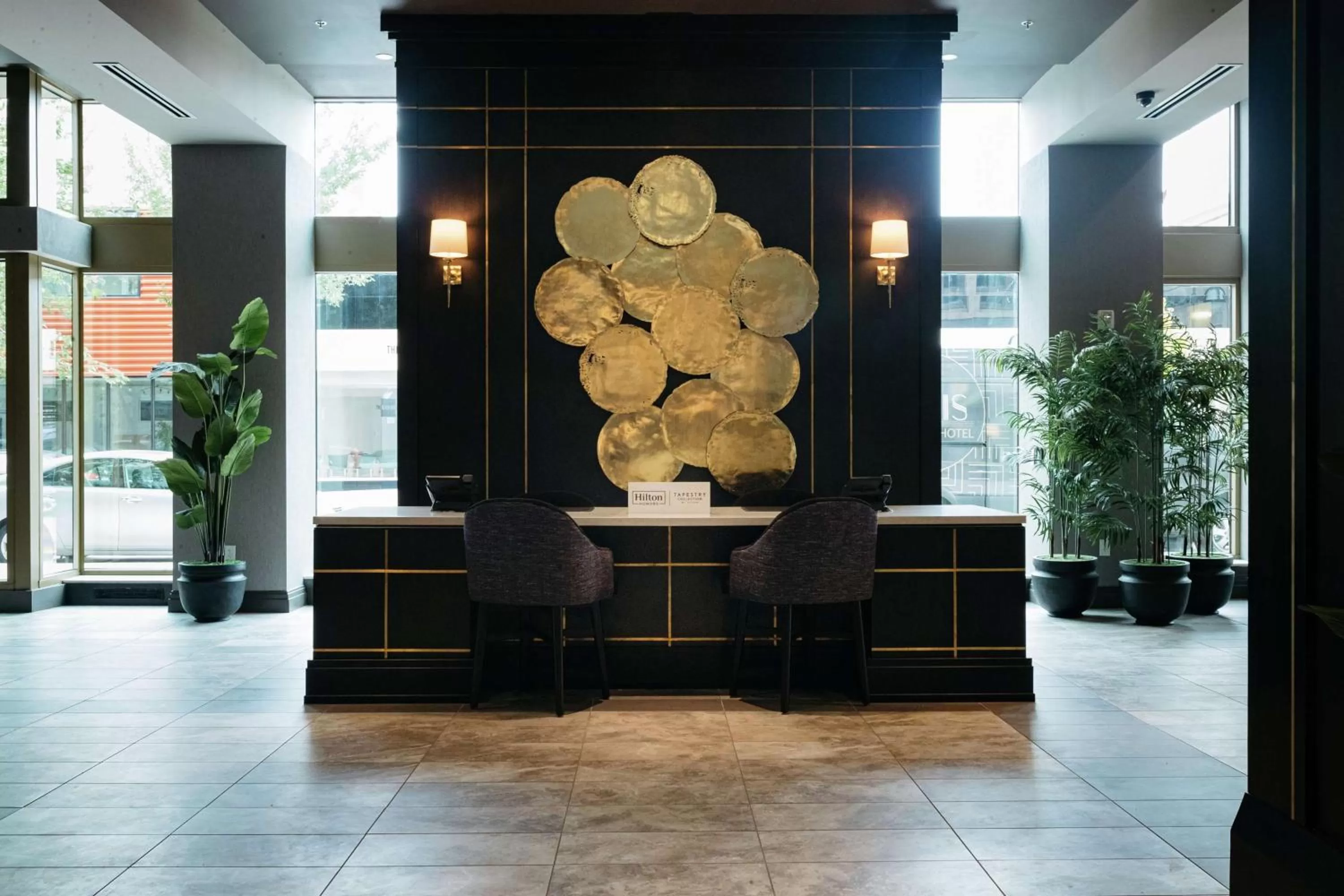 Lobby or reception in The Axis Moline Hotel, Tapestry Collection By Hilton