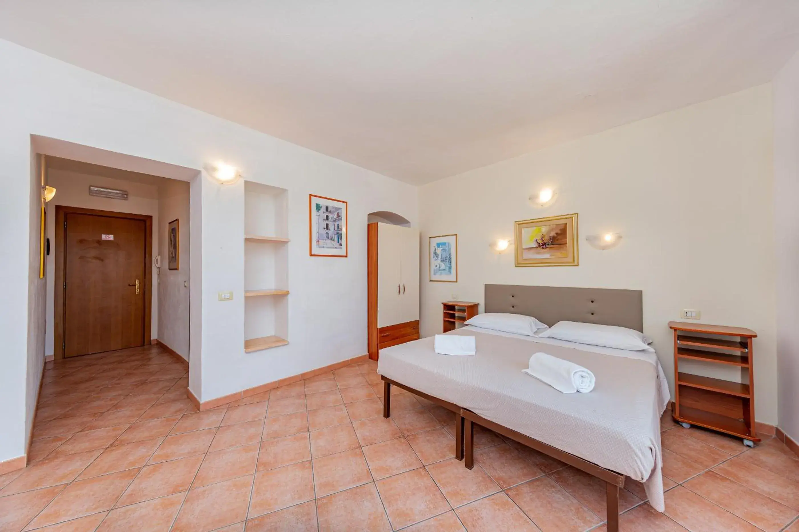 Photo of the whole room, Bed in Hotel Villa Piras