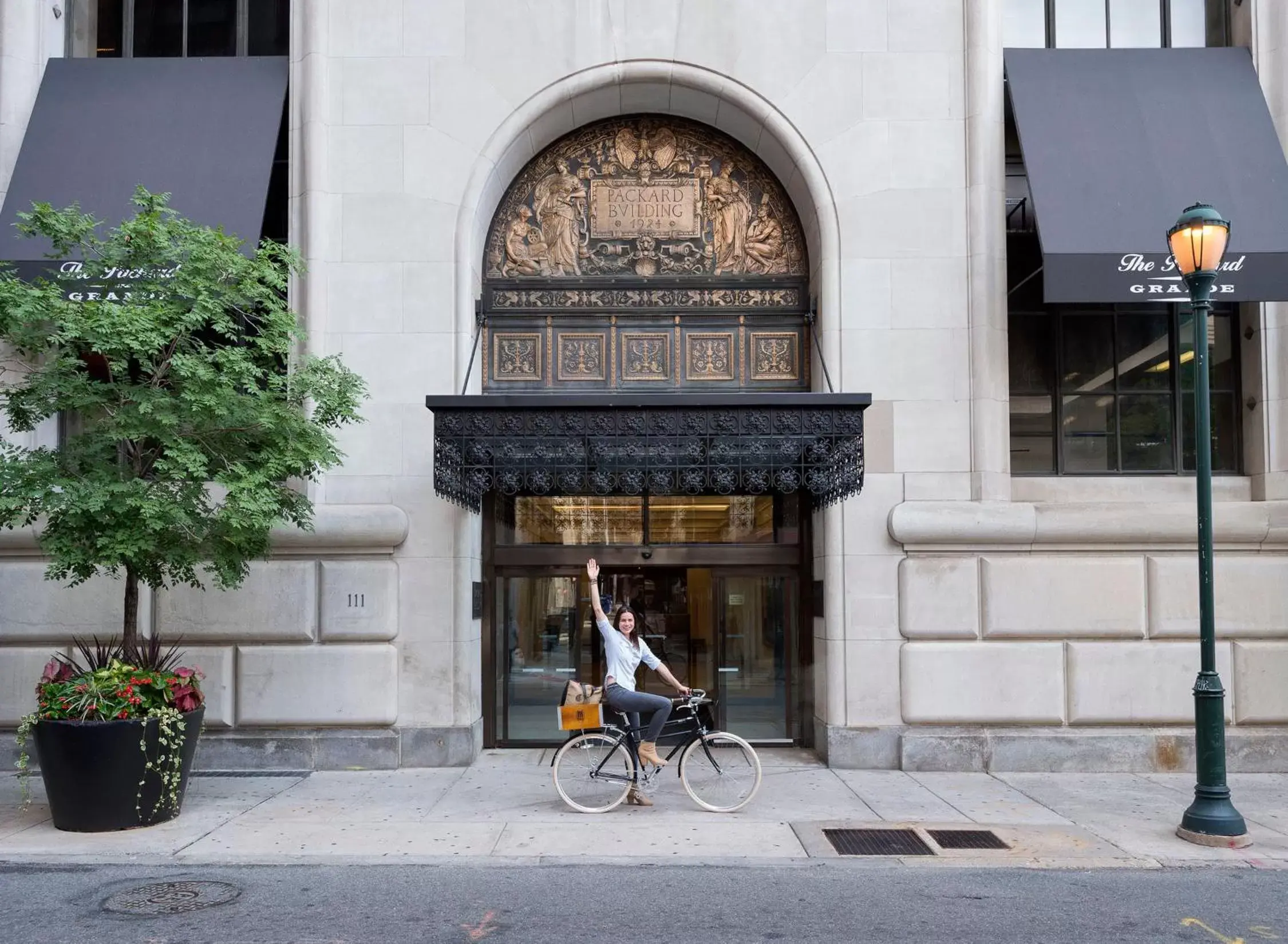 Facade/entrance in ROOST Midtown