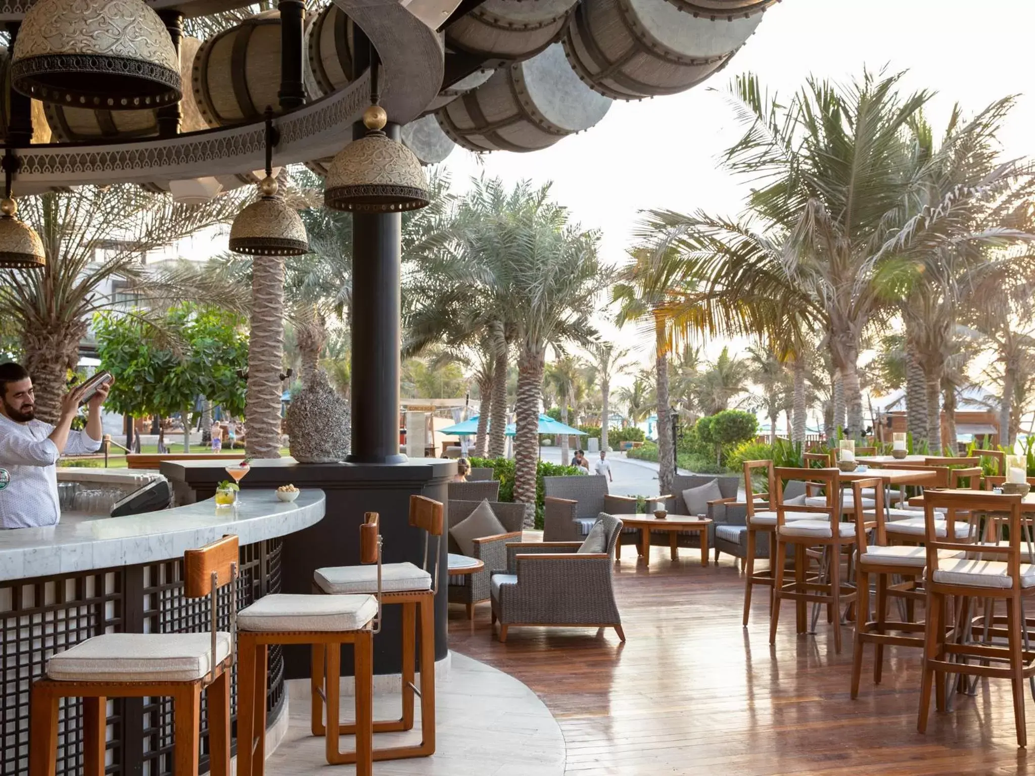 Restaurant/Places to Eat in Jumeirah Al Naseem