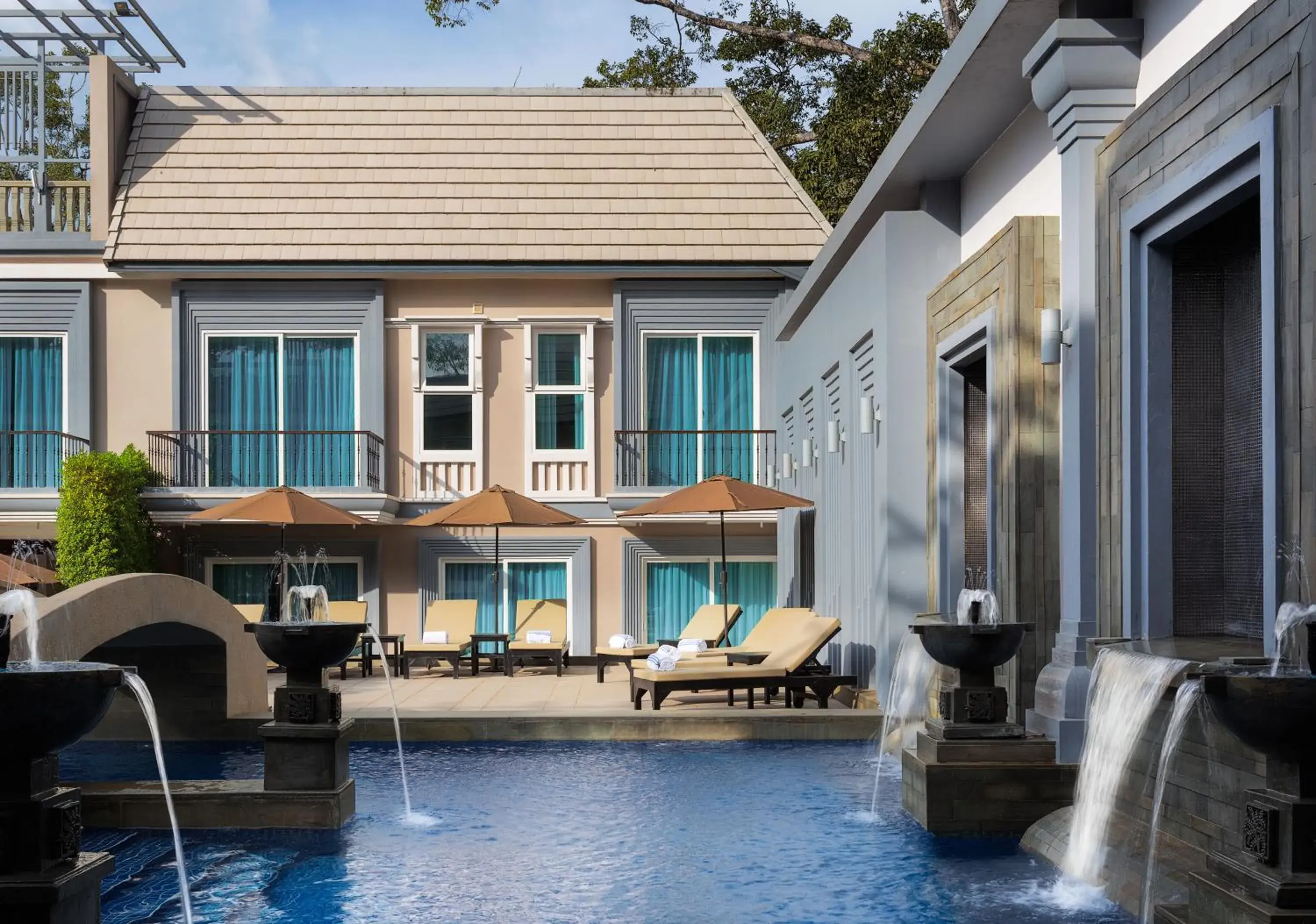 Swimming pool in J7 Angkor Hotel Swimming pool in J7 Angkor Hotel