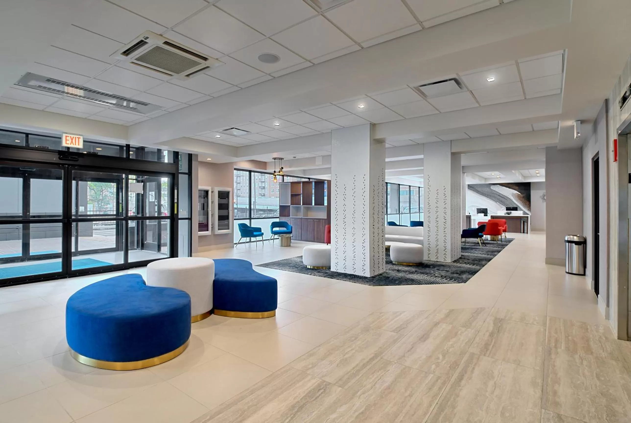 Holiday Inn Hotel & Suites Chicago - Downtown by IHG