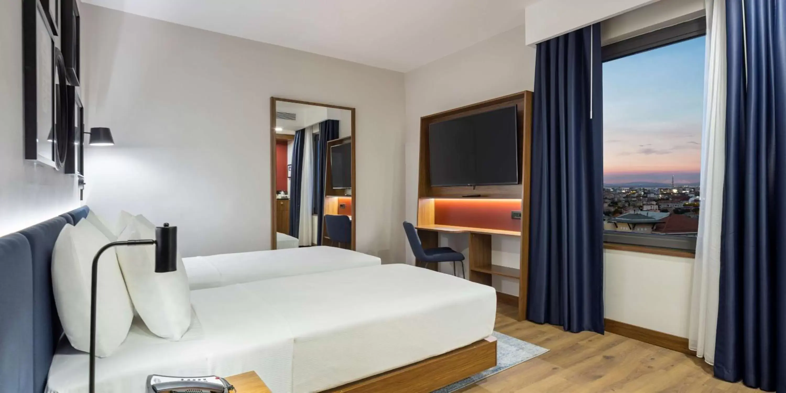 Bed in Hampton By Hilton Istanbul Airport, Arnavutkoy