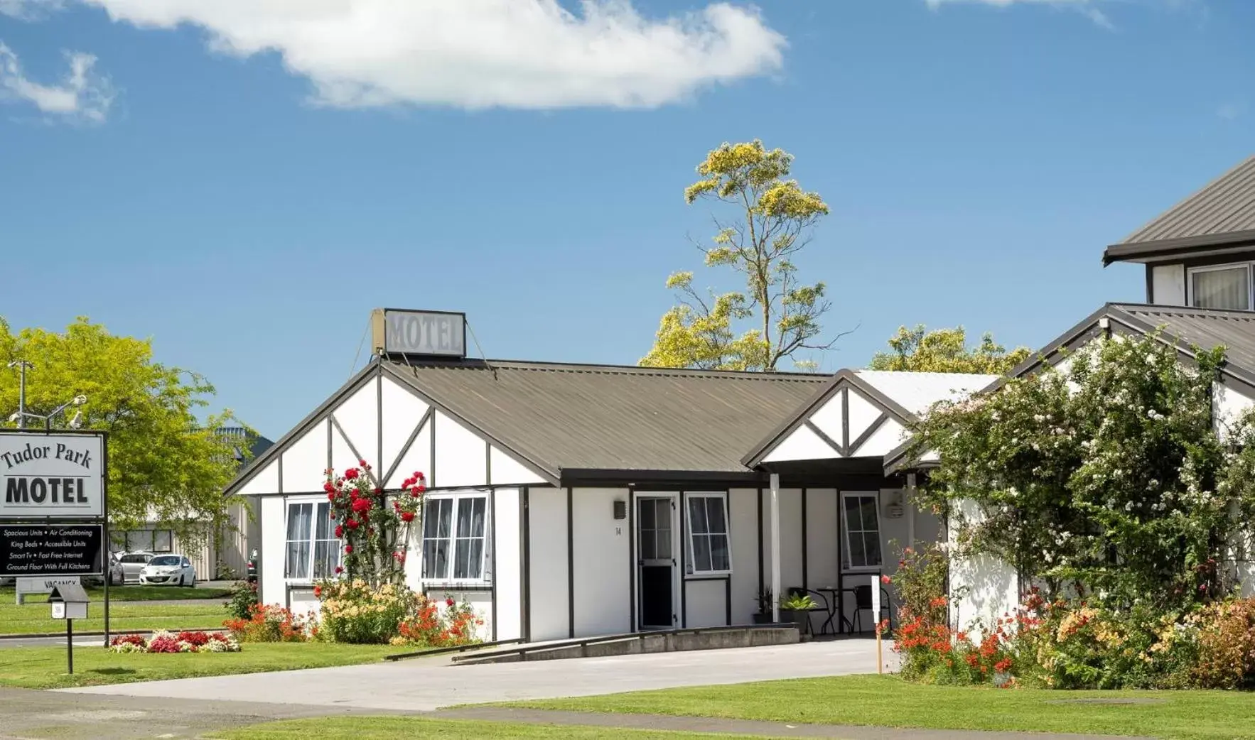 Property Building in Tudor Park Motel