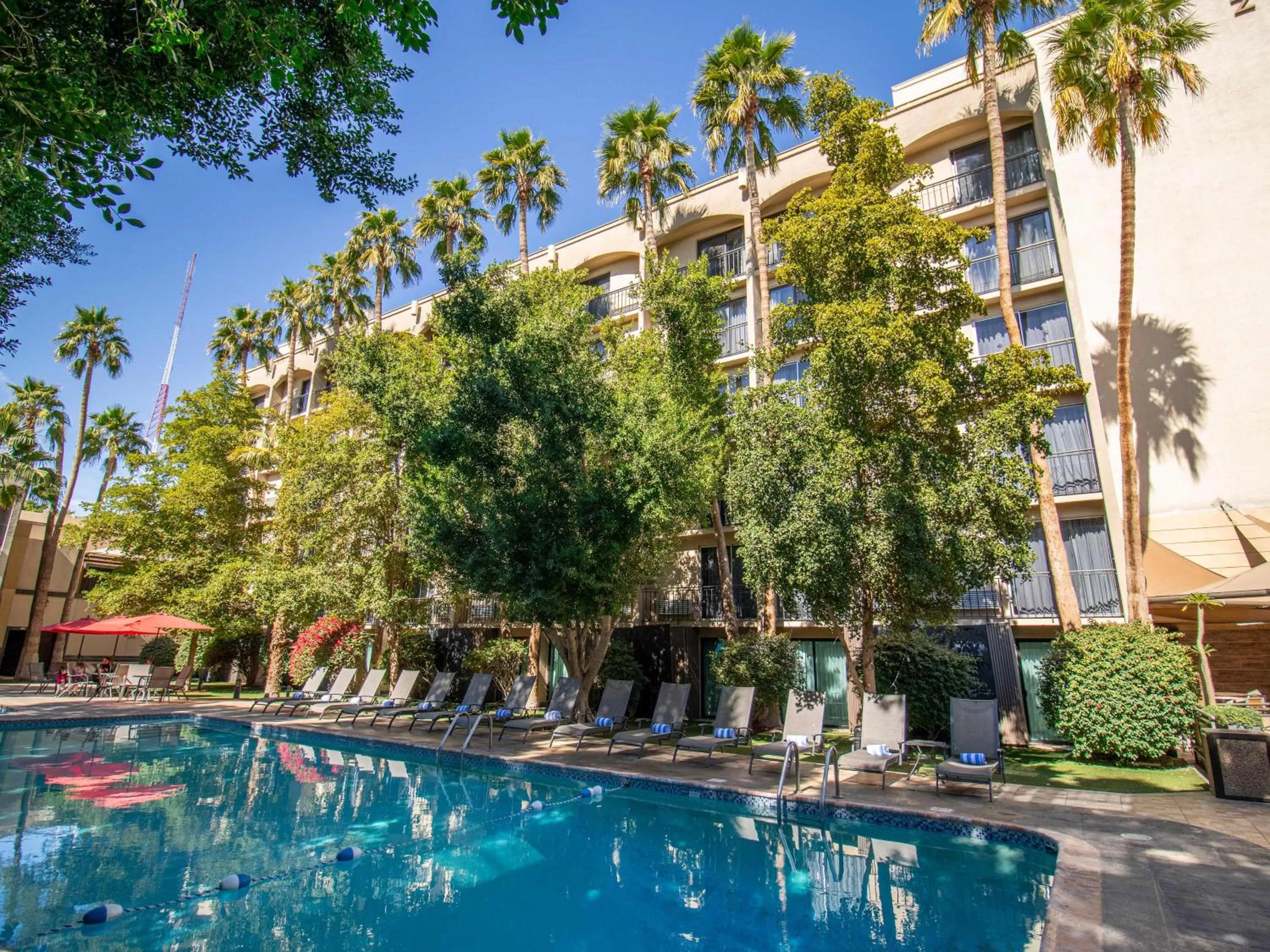 Swimming pool in Hotel Araiza Mexicali