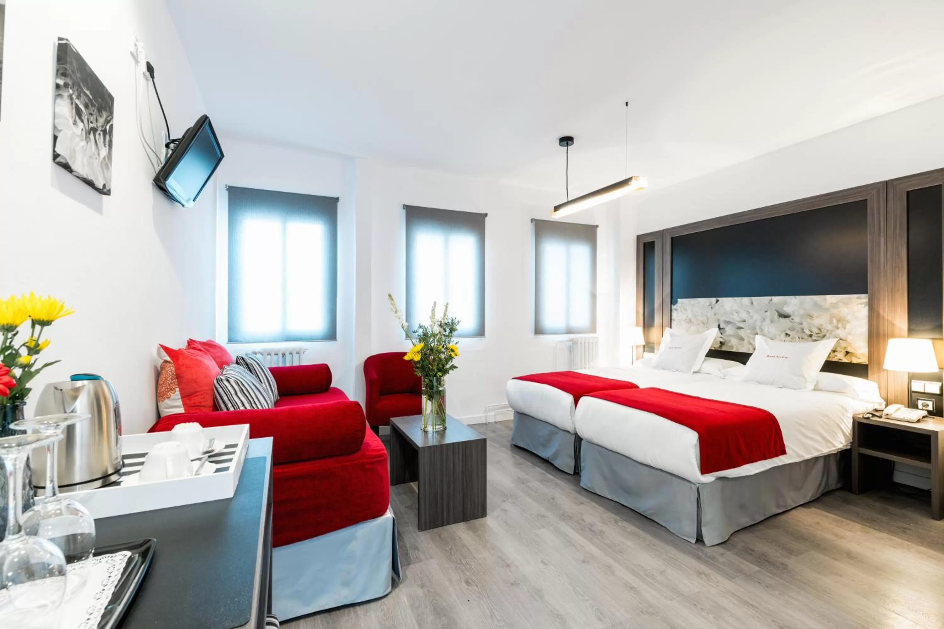 Photo of the whole room, Bed in Hotel Sevilla