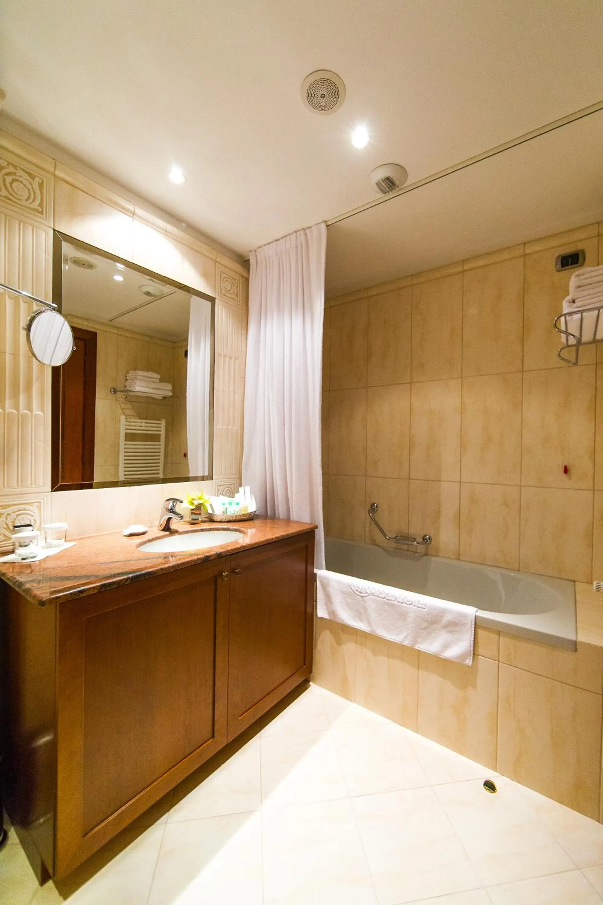 Standard Double or Twin Room in Lux Garden Hotel