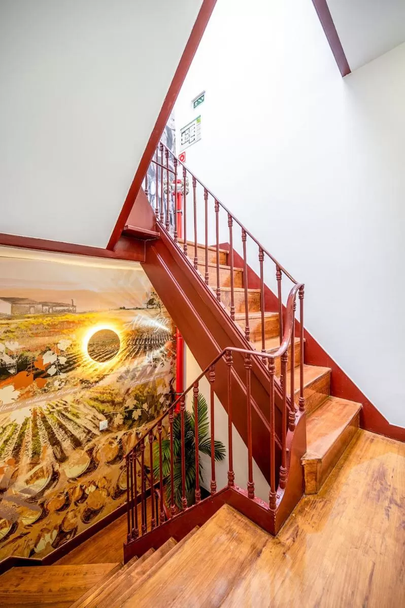 Lobby or reception in Lisbon Wine House - Rooms & Suites