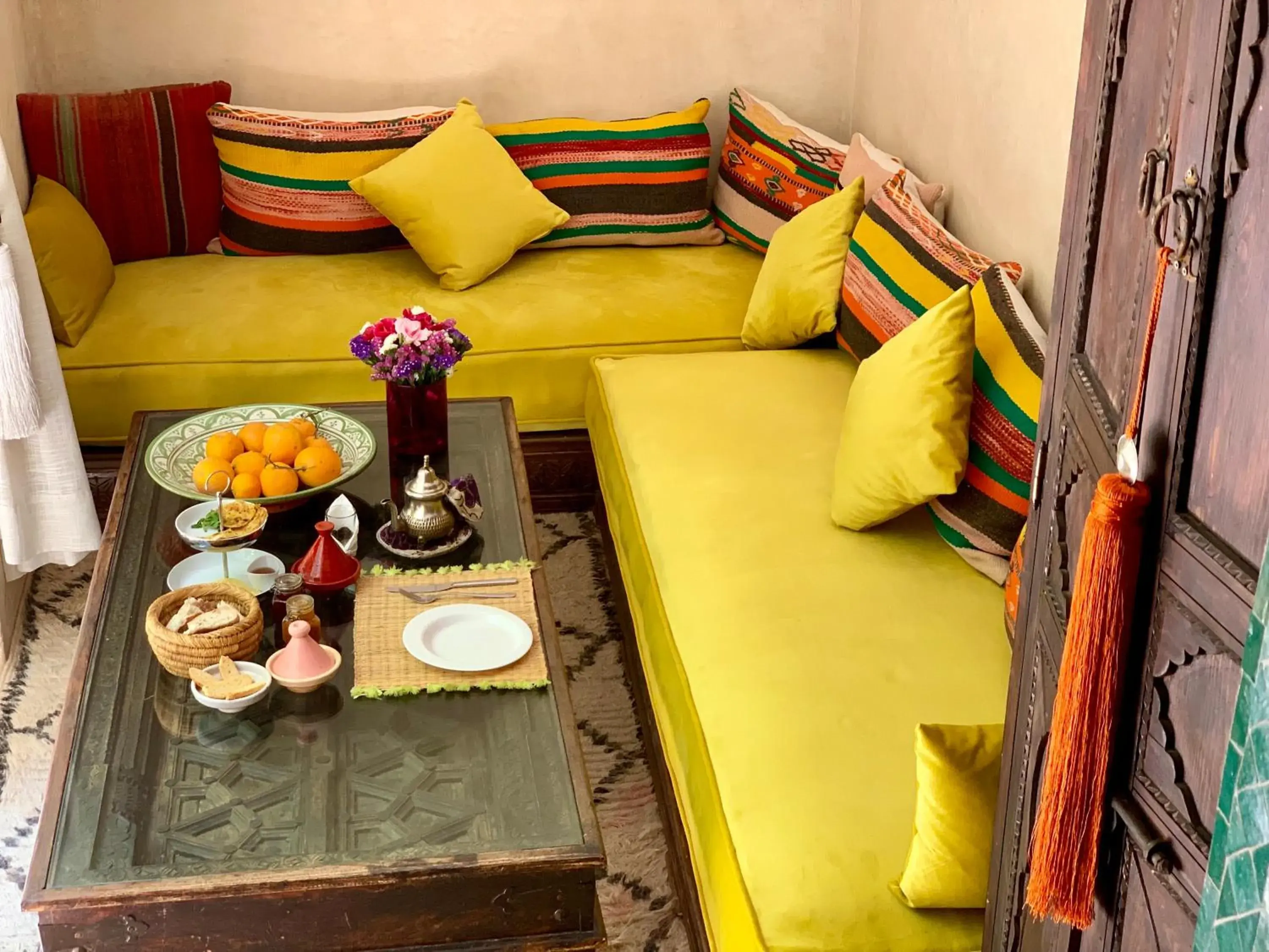 Communal lounge/ TV room, Seating Area in Riad 11 Zitoune