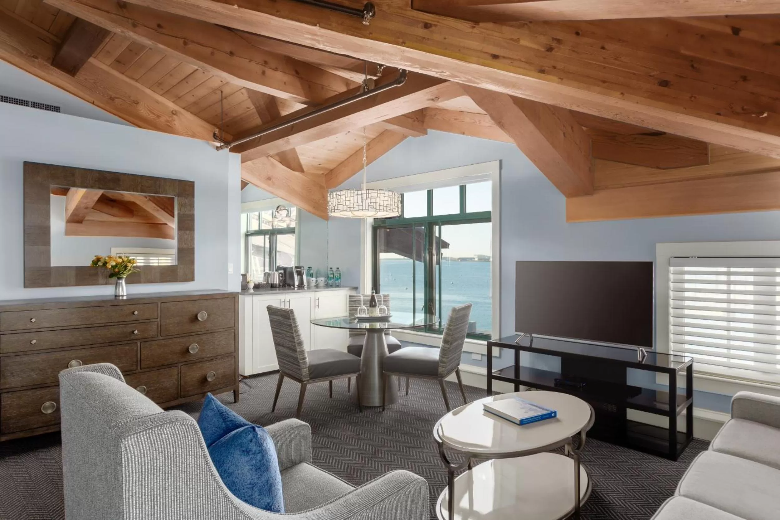 Guests, Seating Area in Boston Yacht Haven