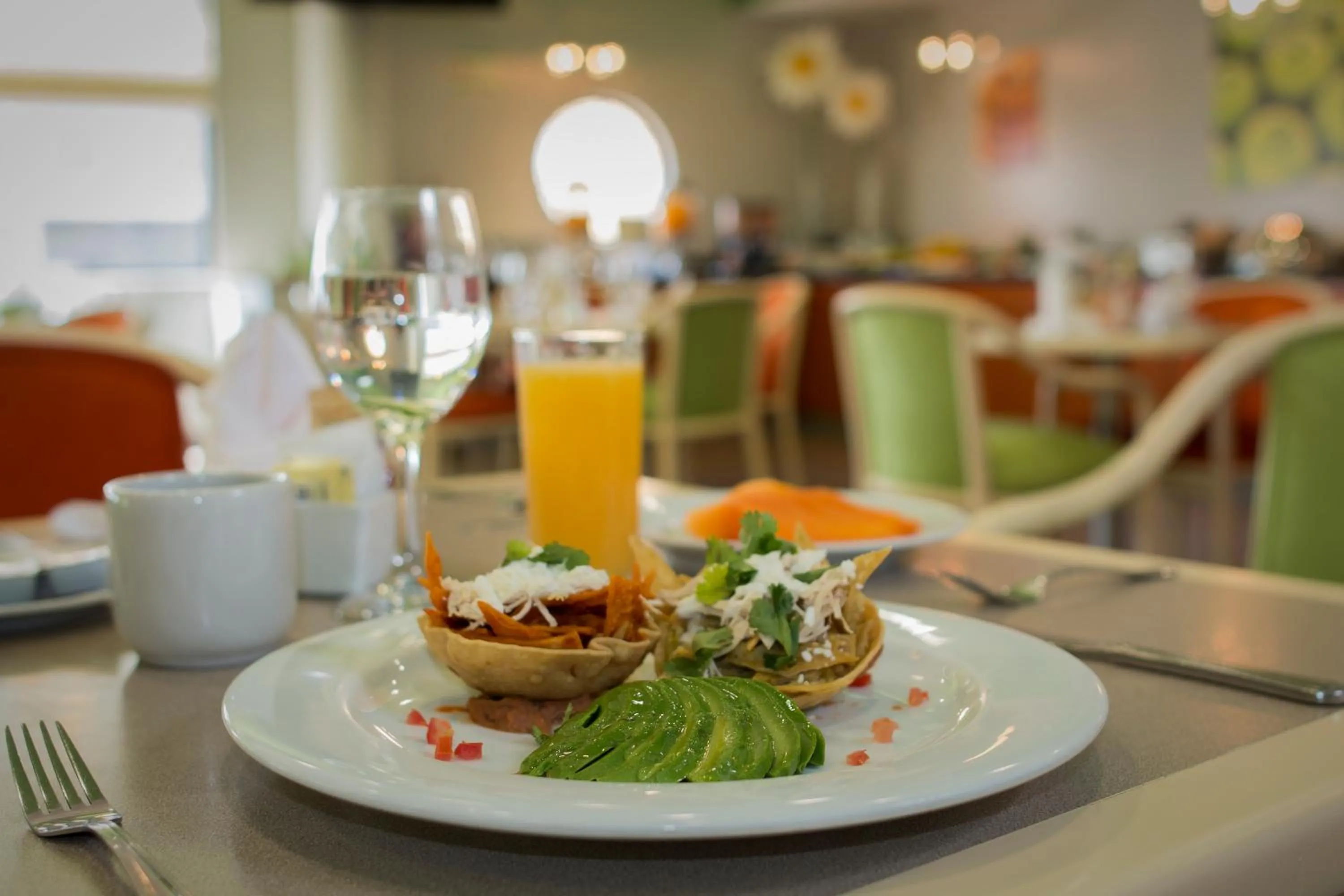 Food in CHN Hotel Monterrey Norte, Trademark Collection by Wyndham
