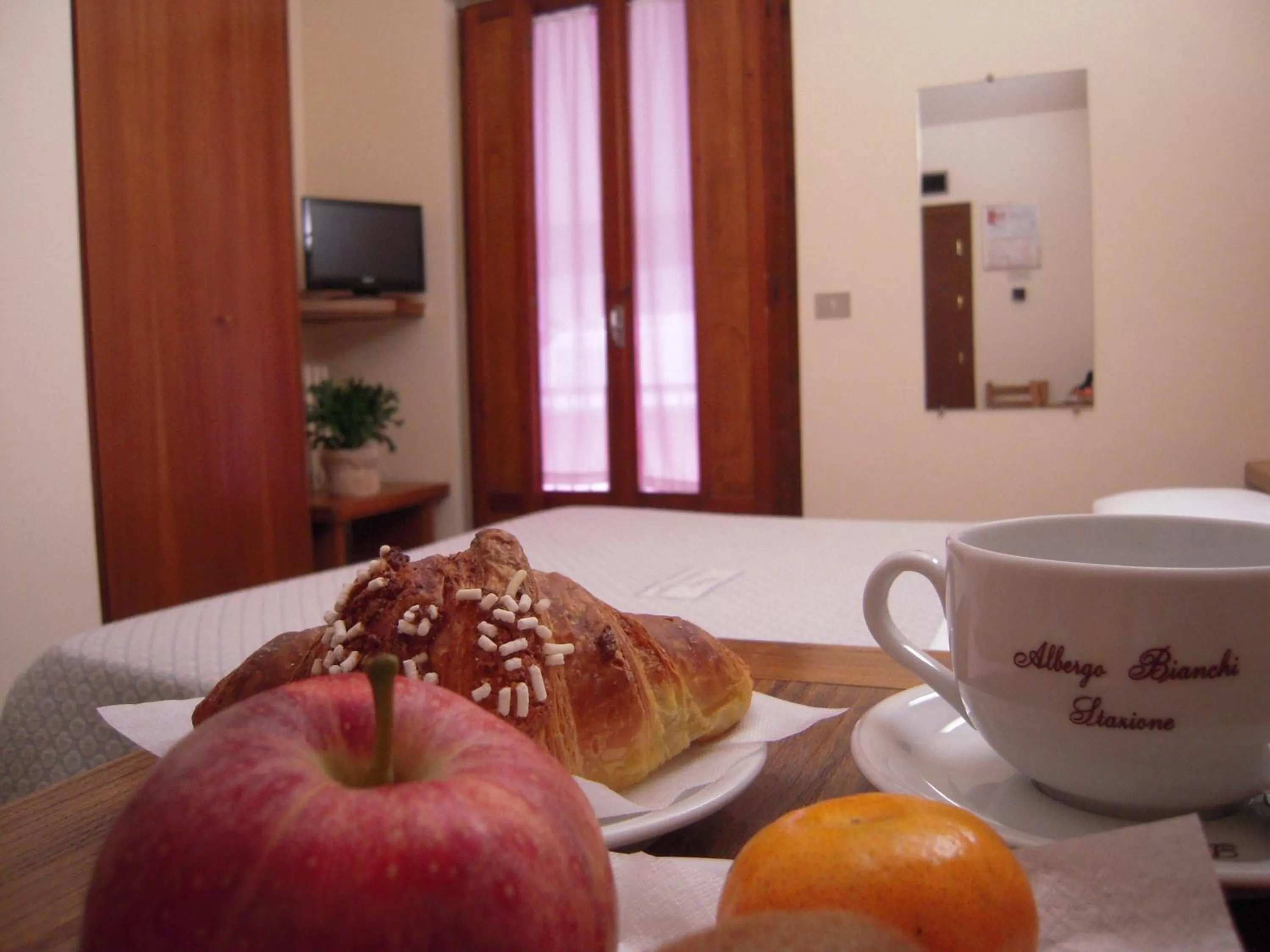 Decorative detail in Albergo Bianchi Stazione