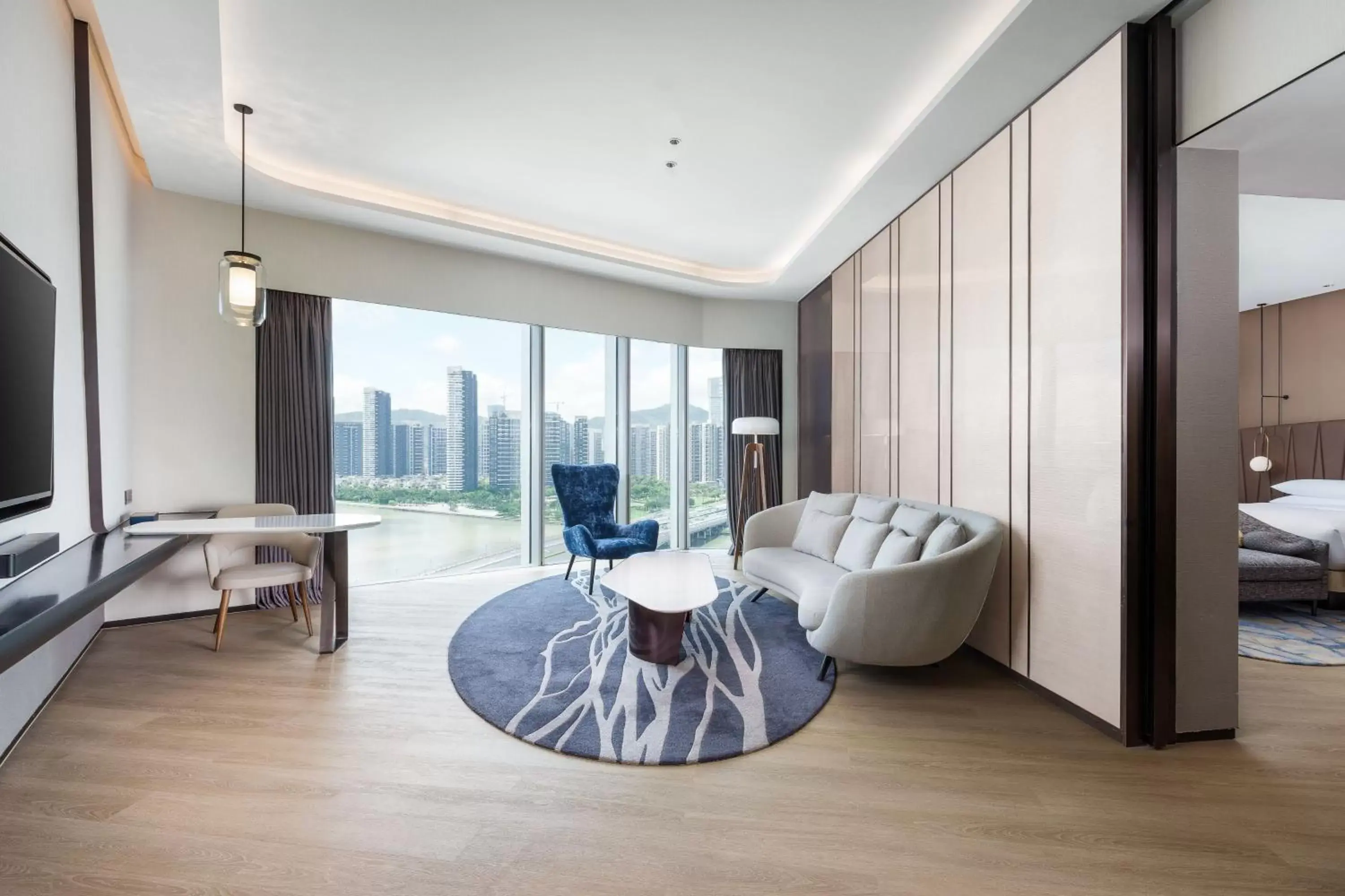 Lounge or bar, Seating Area in Renaissance Zhuhai Hotel