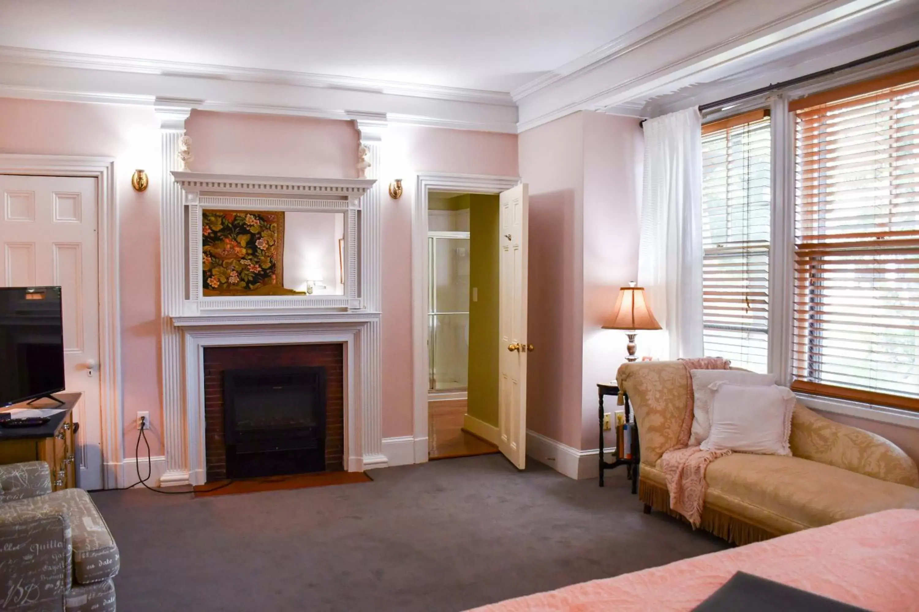 Bedroom, Seating Area in The Sayre Mansion