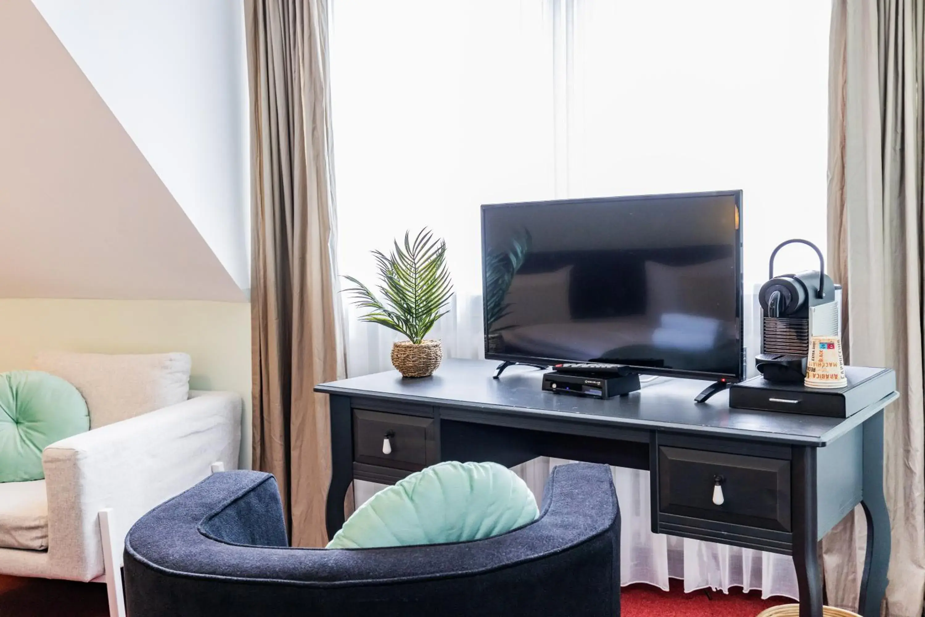 Photo of the whole room, TV/Entertainment Center in Hotel Fürst Garden