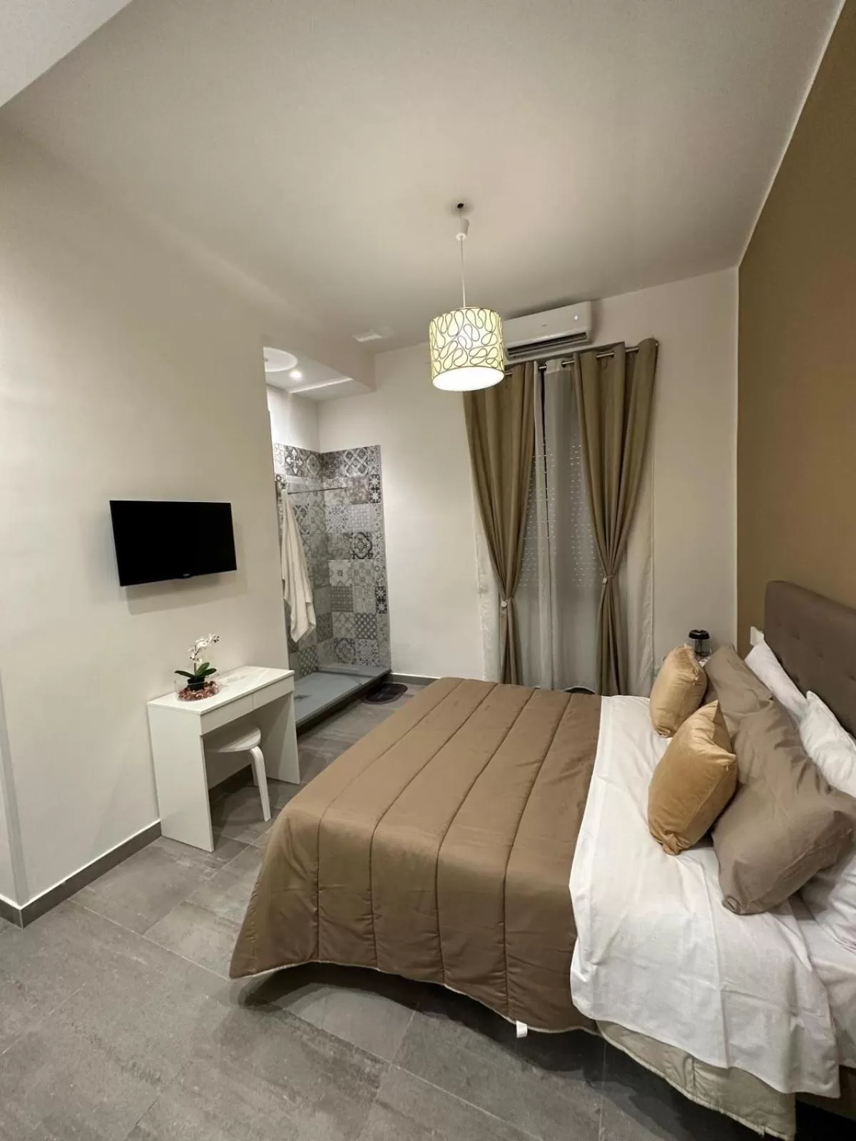 Communal lounge/ TV room, Bed in B&B Carme