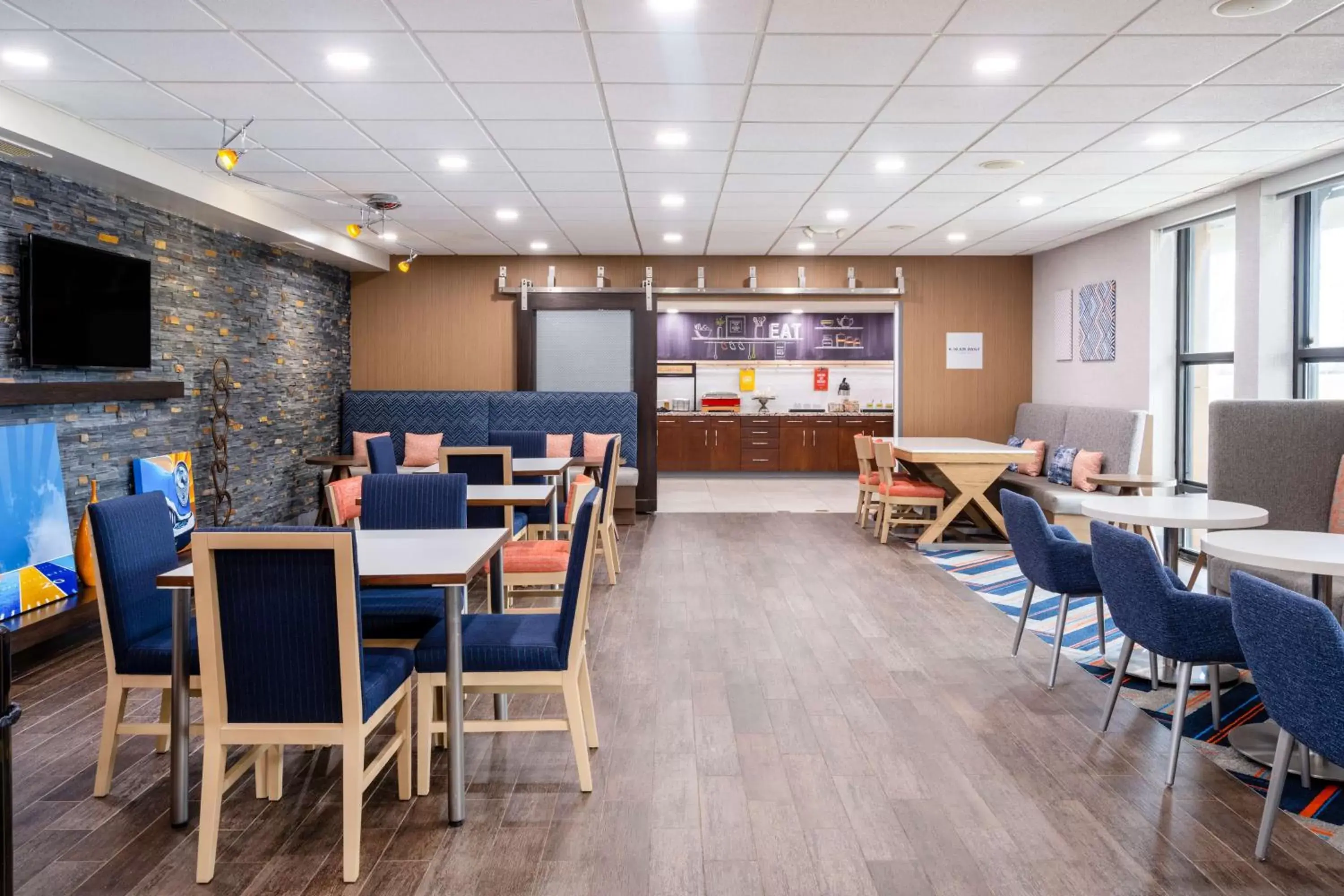 Breakfast in Hampton Inn Auburn Breakfast in Hampton Inn Auburn