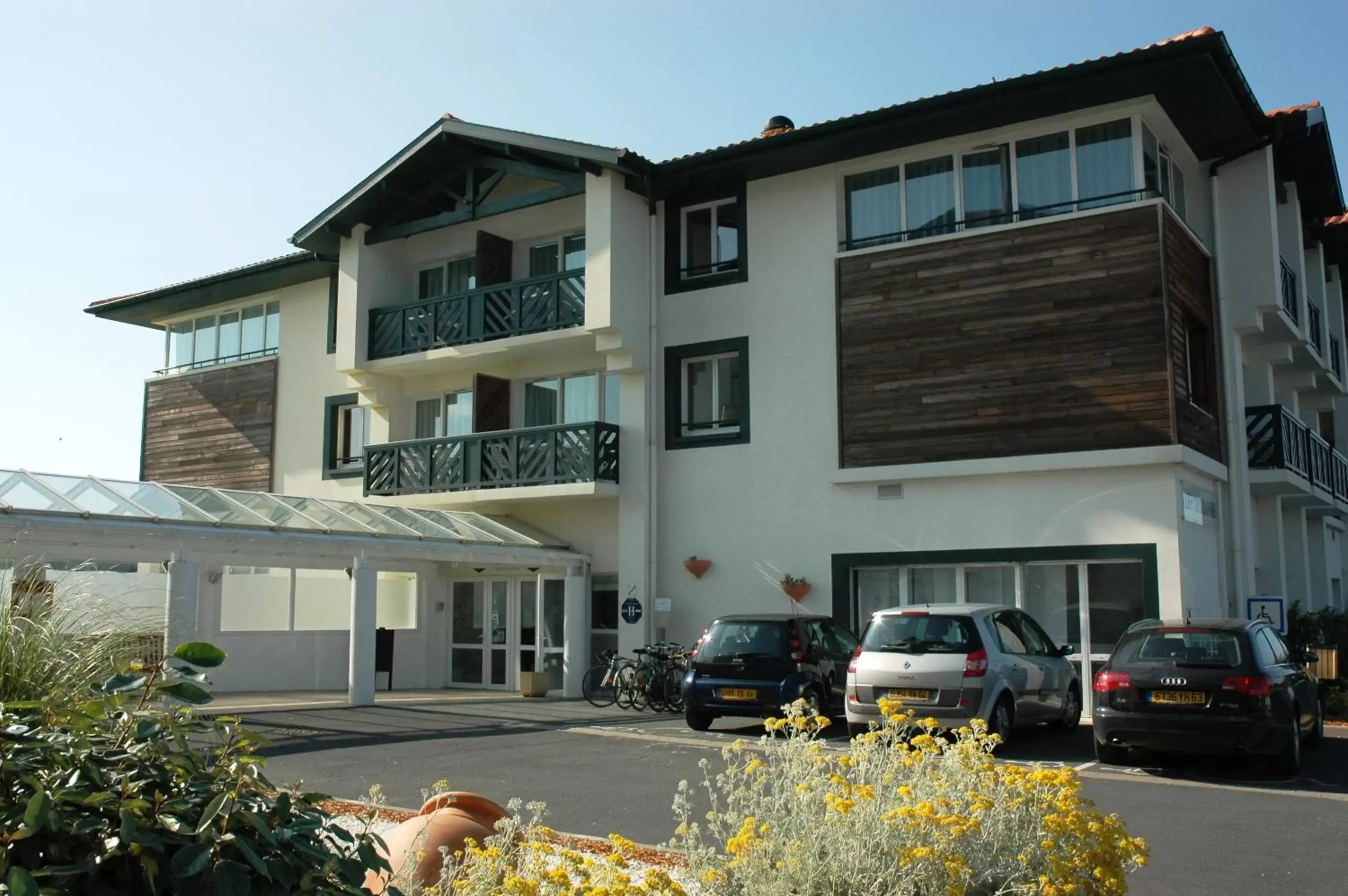 Facade/entrance, Property Building in Les Terrasses d'Atlanthal