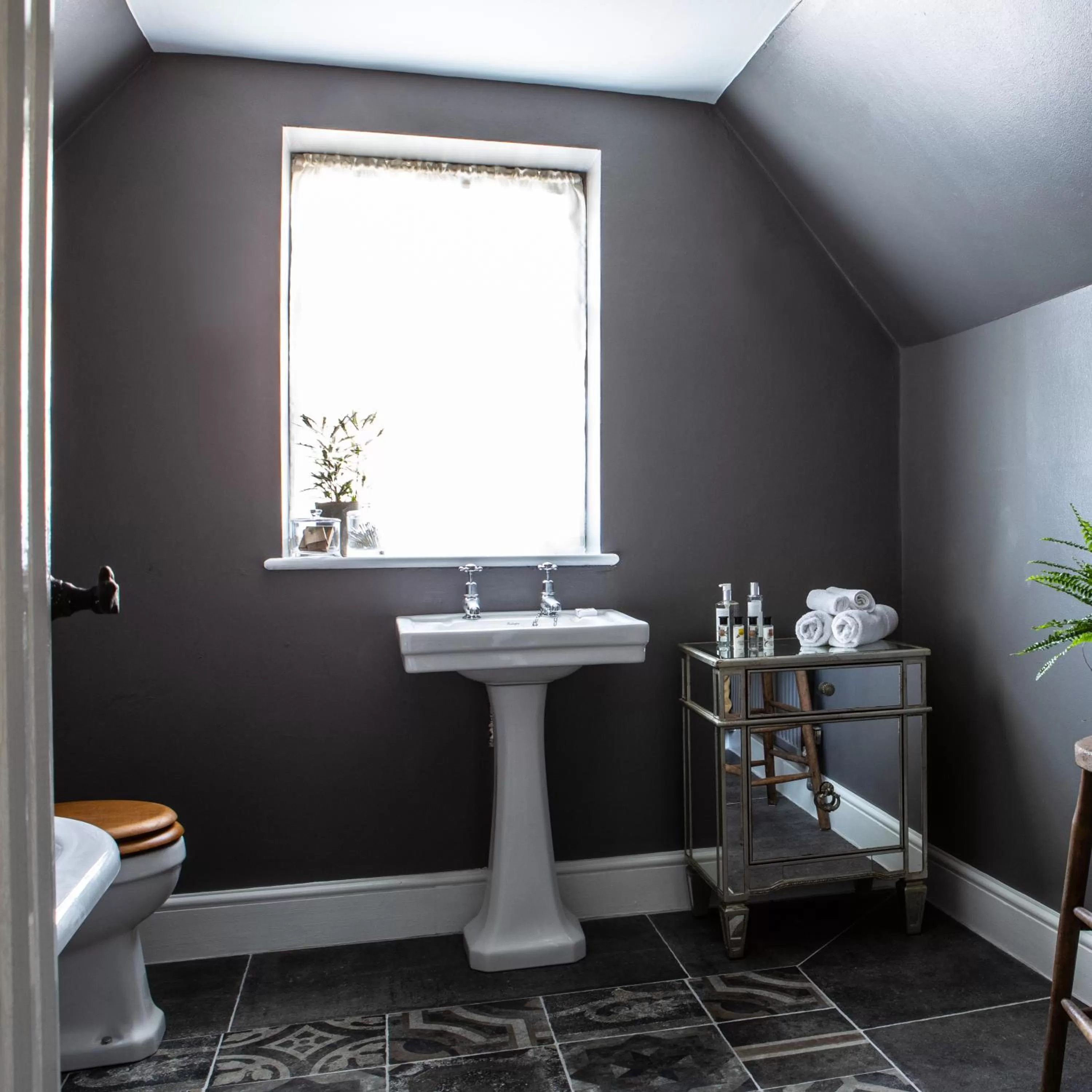 Bathroom in The White Horse