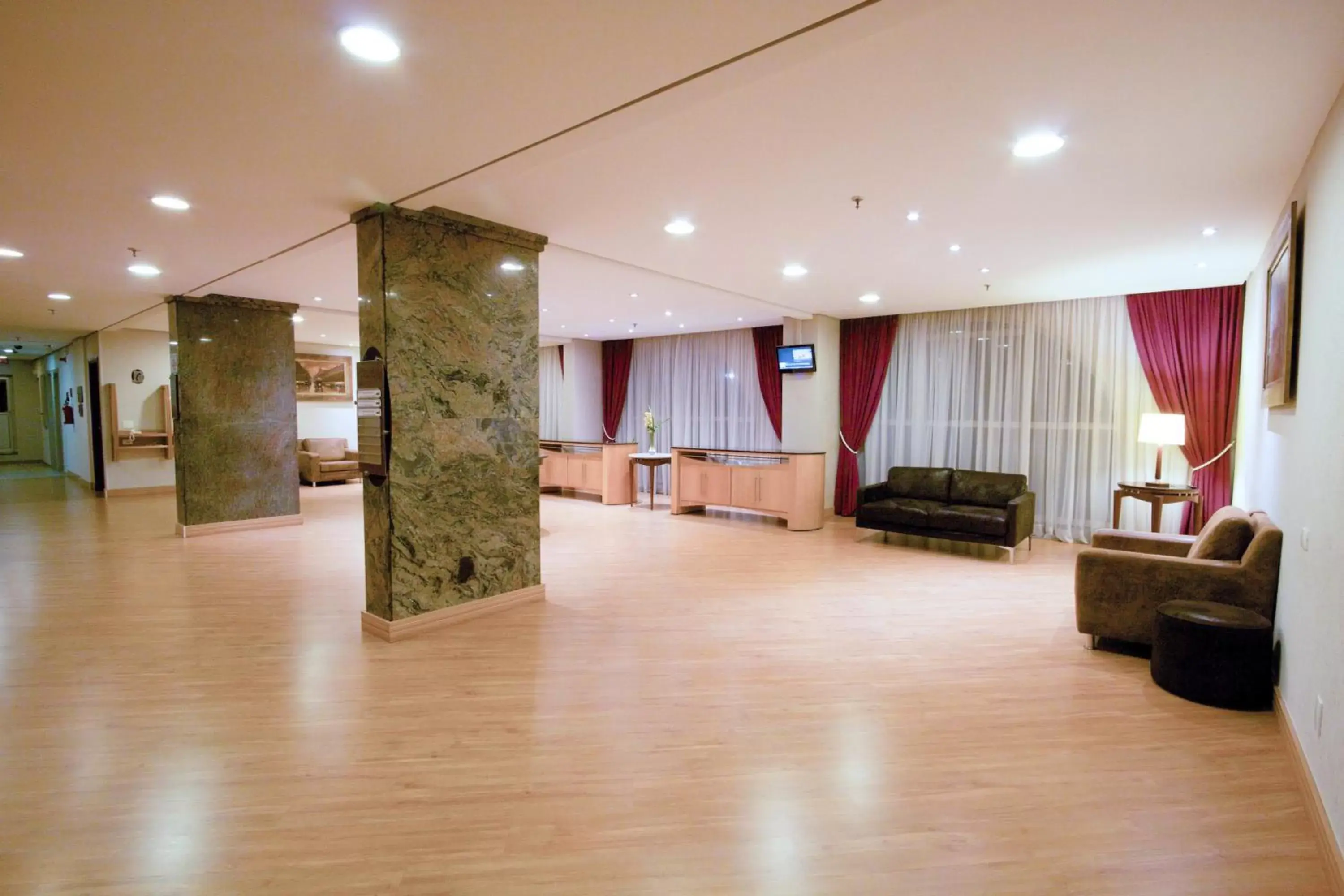 Lobby or reception, Banquet Facilities in Bristol International Guarulhos