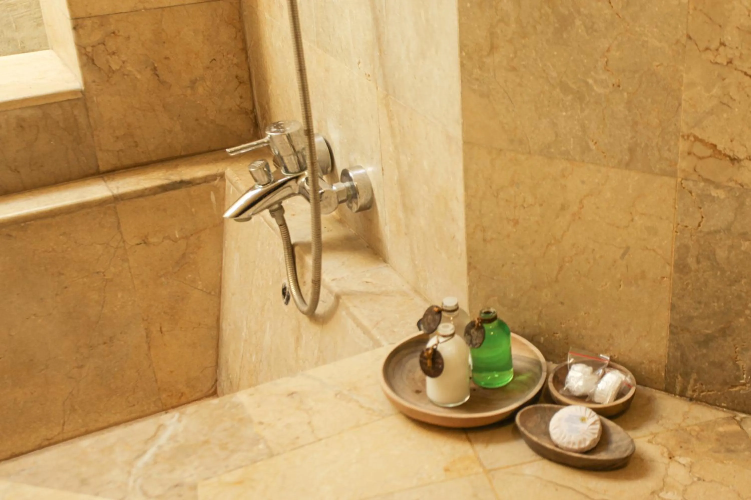 Shower in Visakha Sanur by Puri Signatures