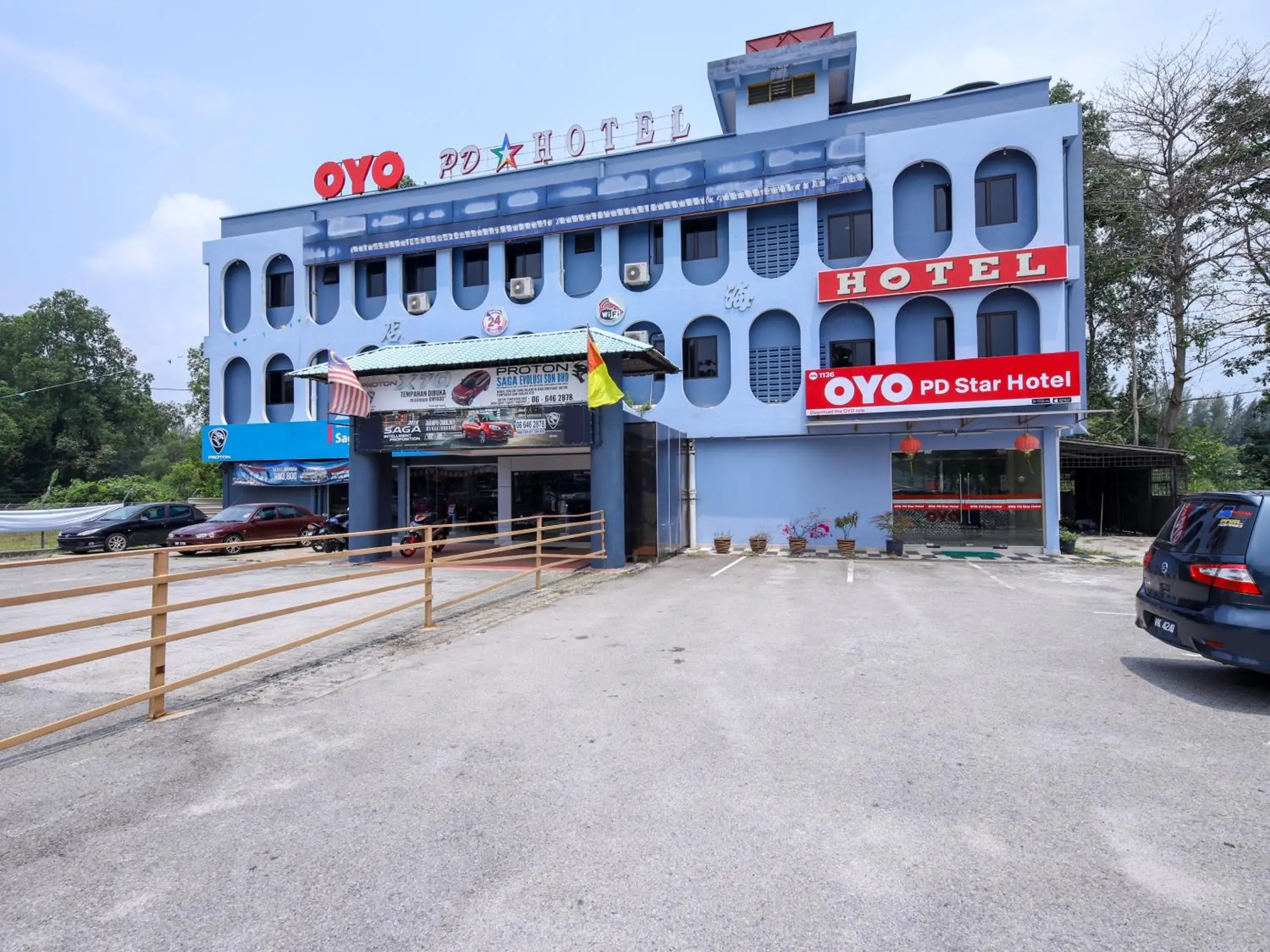 Property Building in OYO 1136 Pd Star Hotel