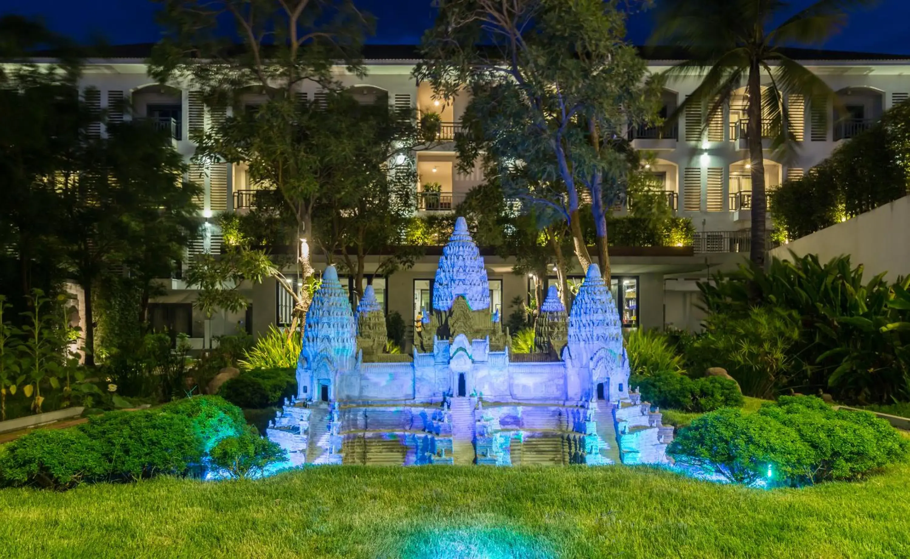 Garden in Damrei Angkor Hotel