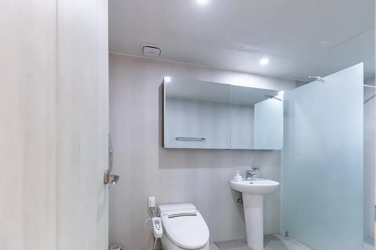 Bathroom in Seomyeon Brown-dot hotel Gold