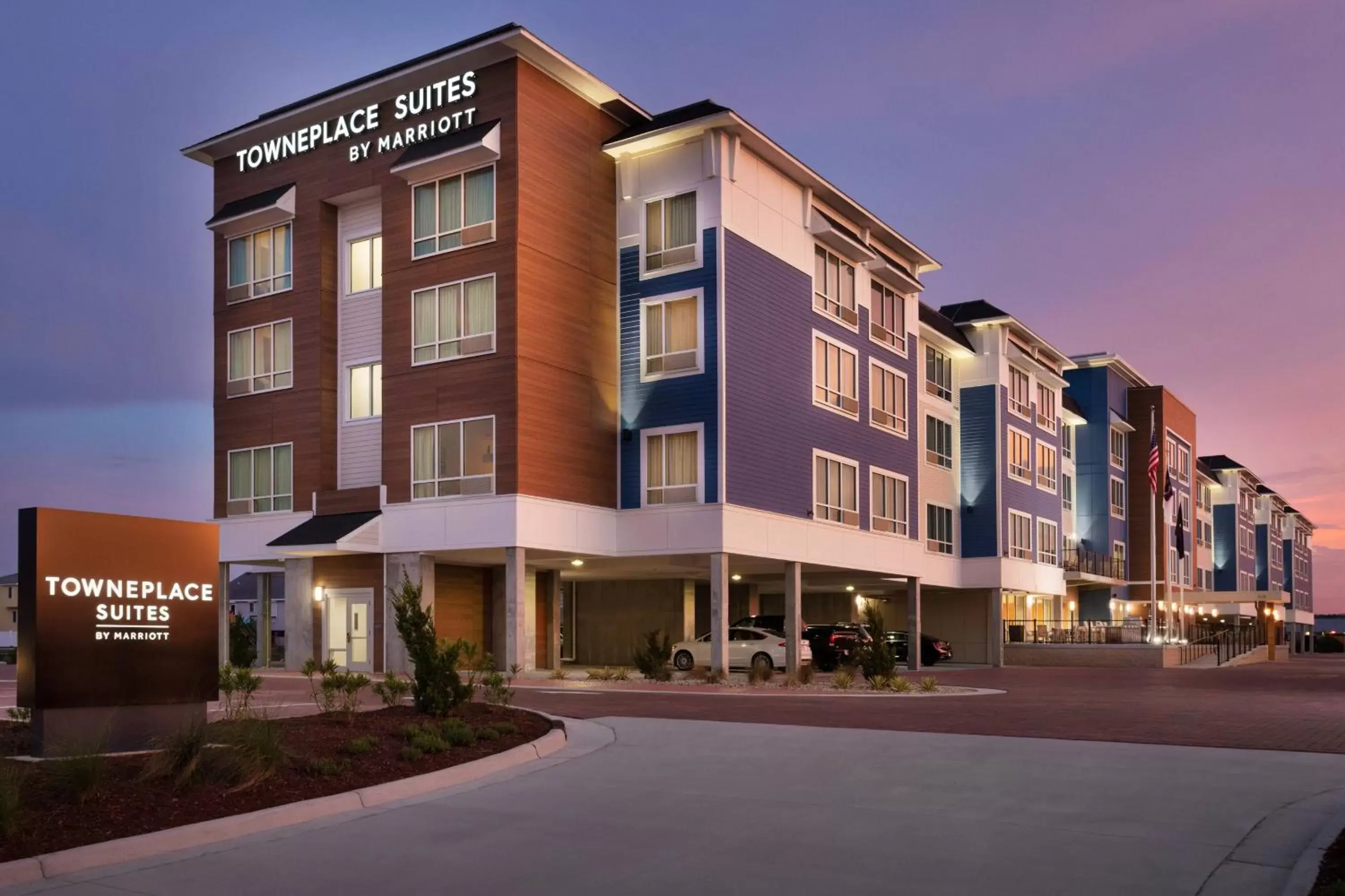 Property Building in TownePlace Suites by Marriott Outer Banks Kill Devil Hills