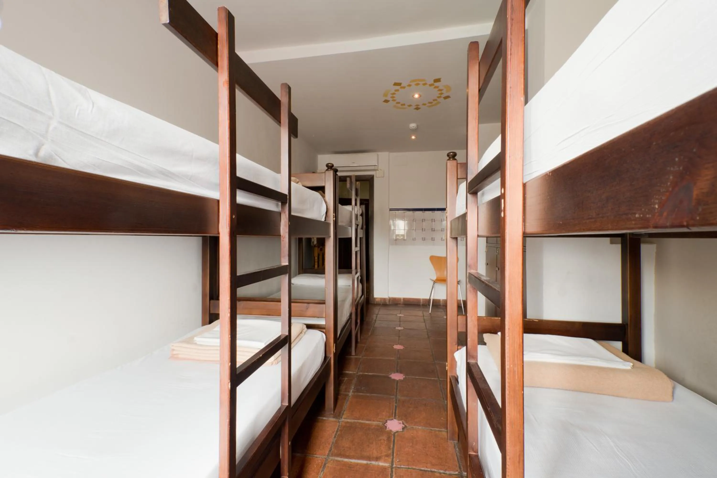 Photo of the whole room, Bed in Oasis Backpackers' Hostel Granada