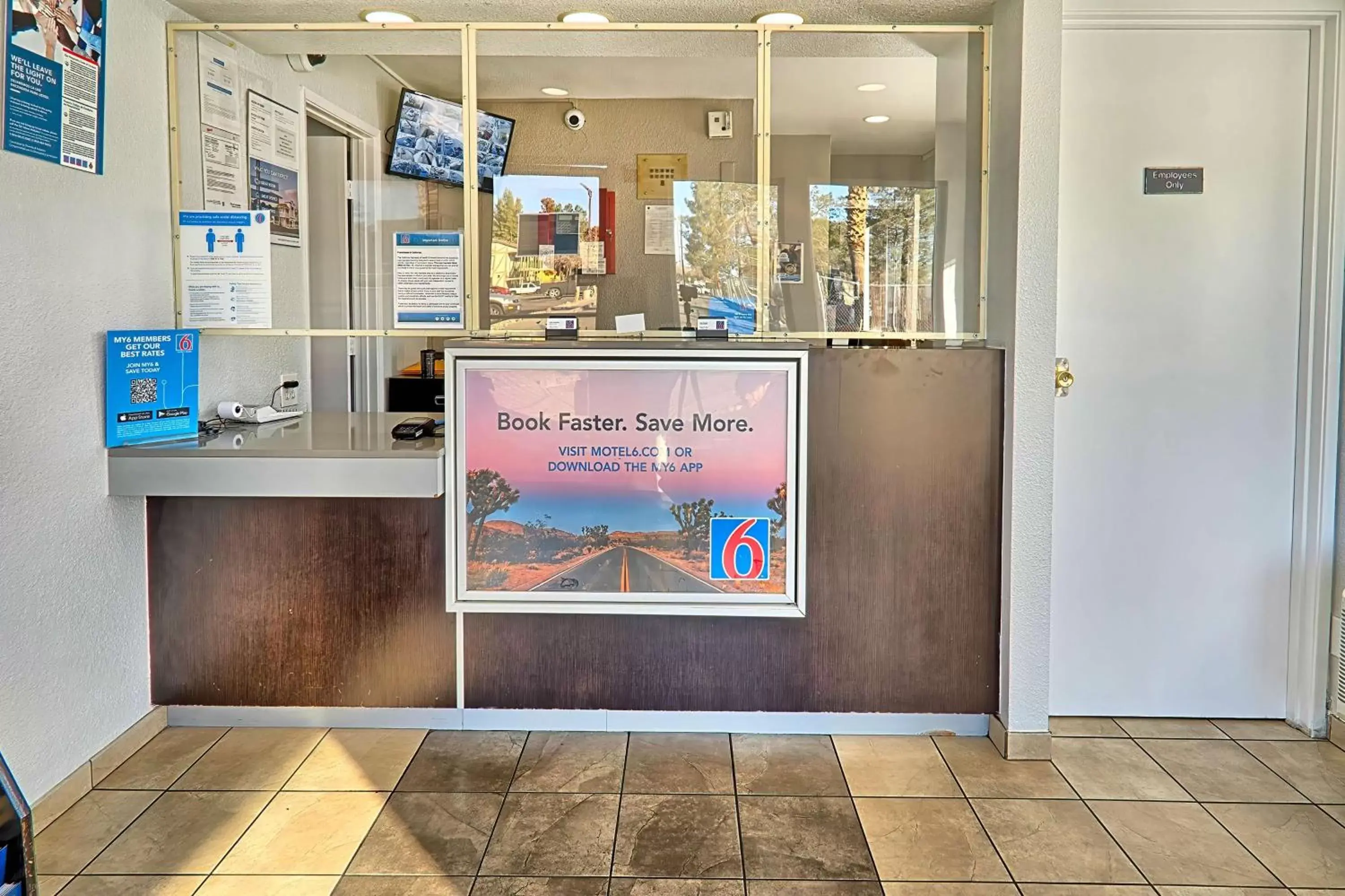 Lobby or reception in Motel 6-Lancaster, CA