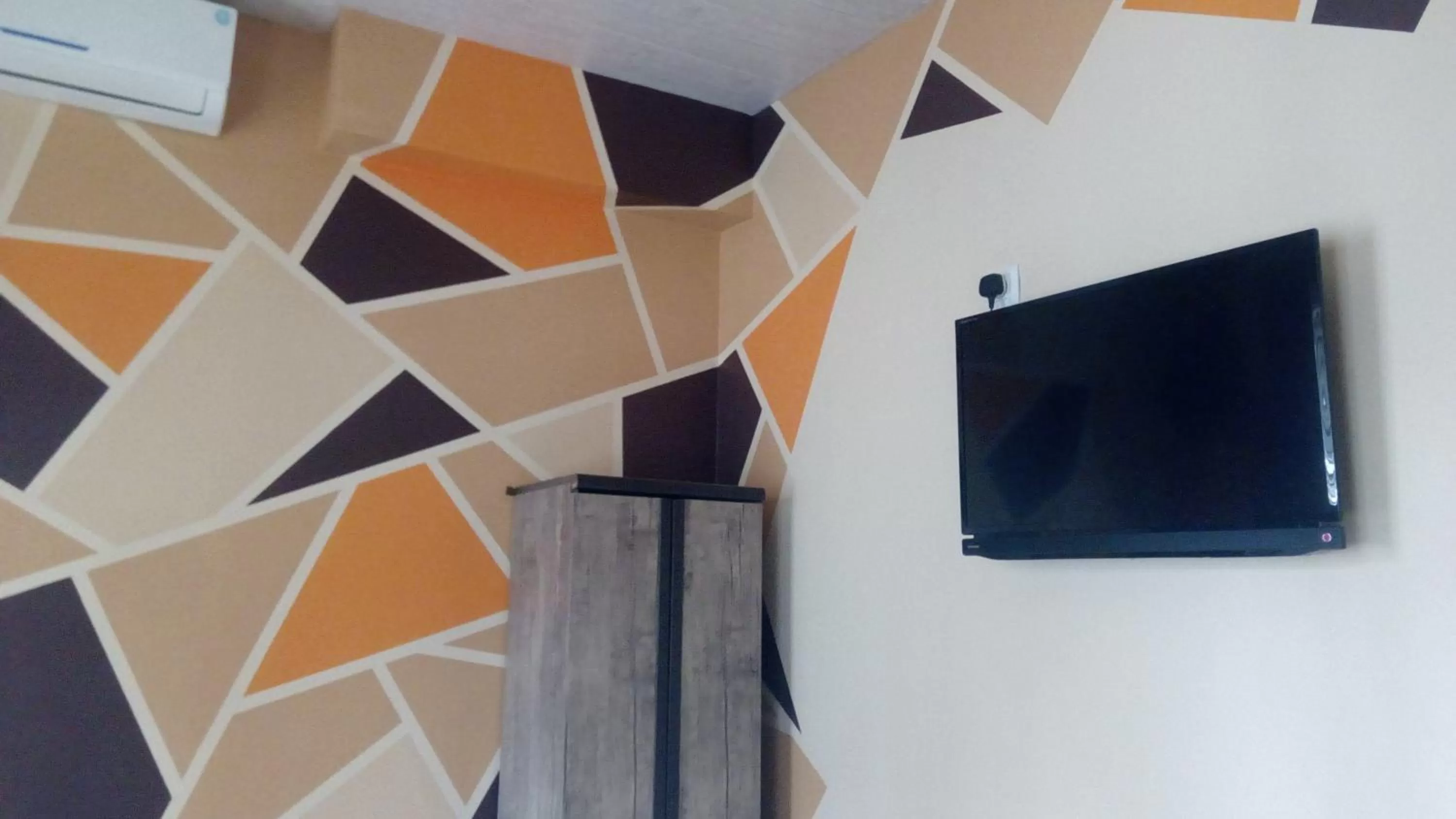 TV and multimedia in Hotel Isani