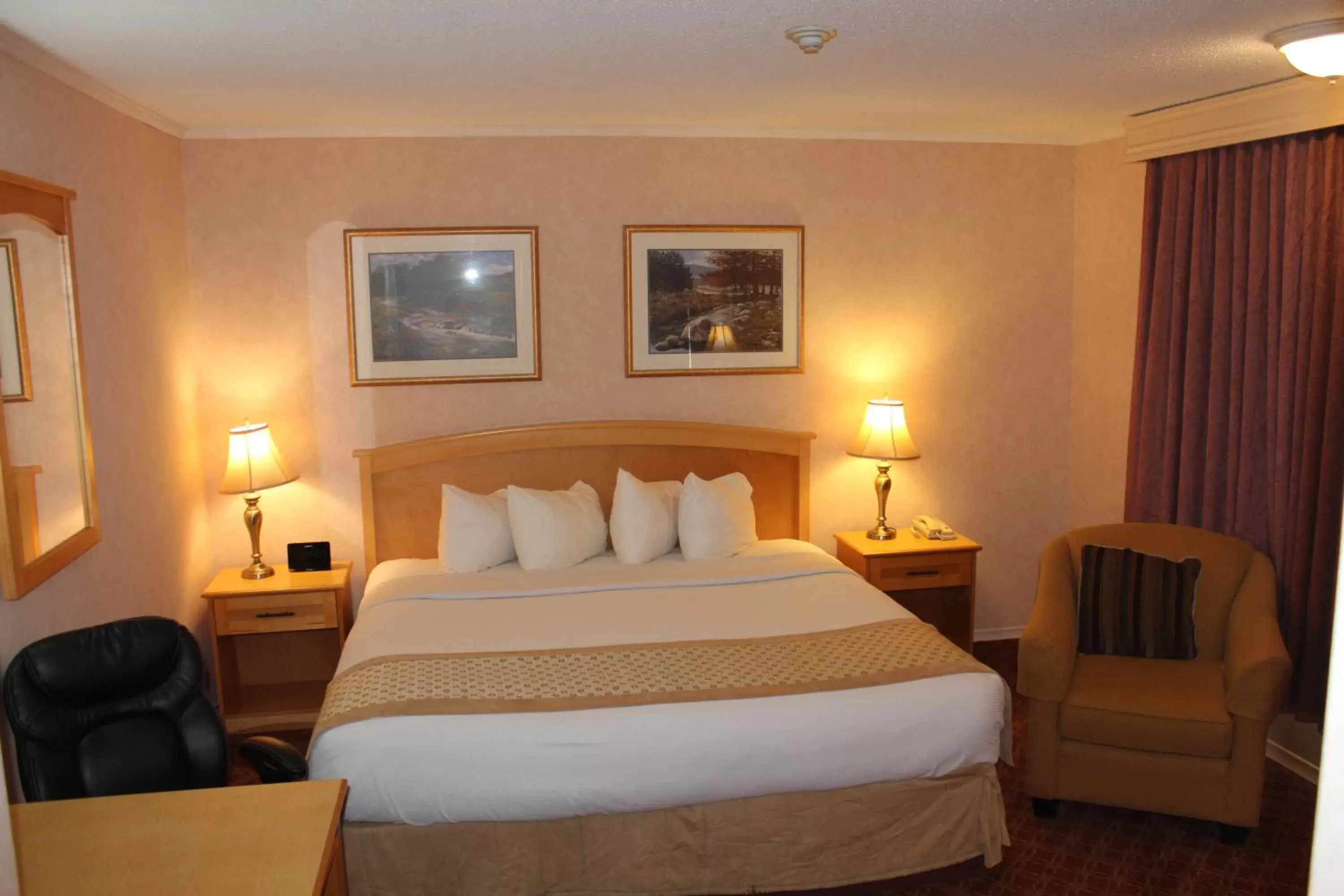 King Room in Sword Inn Bancroft King Room in Sword Inn Bancroft