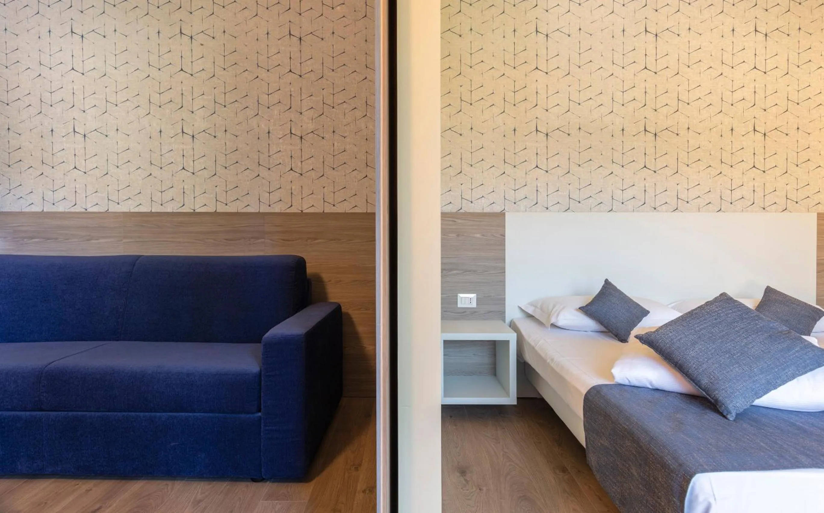 Photo of the whole room, Bed in Arco Smart Hotel