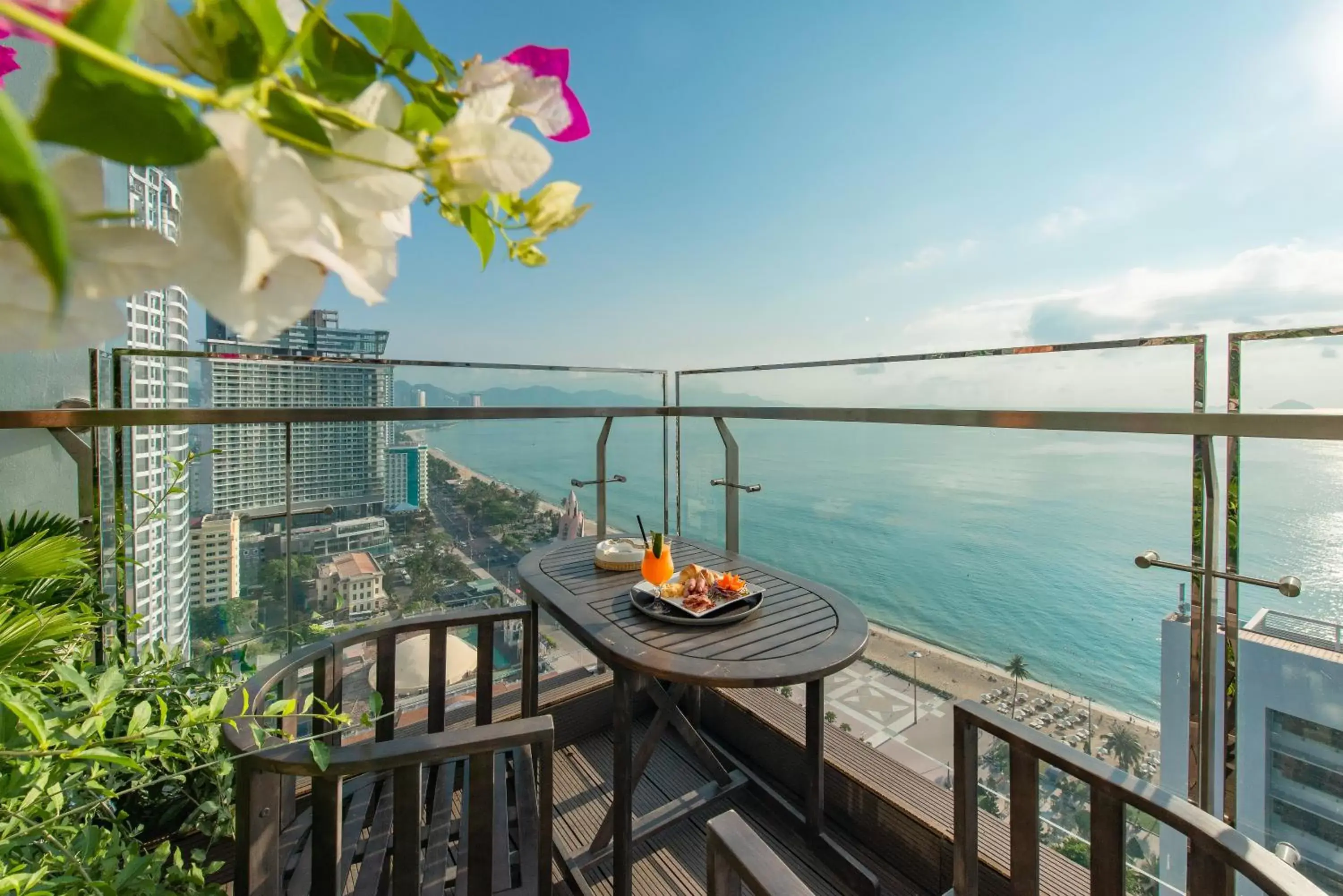 Balcony/Terrace in Maple Hotel & Apartment