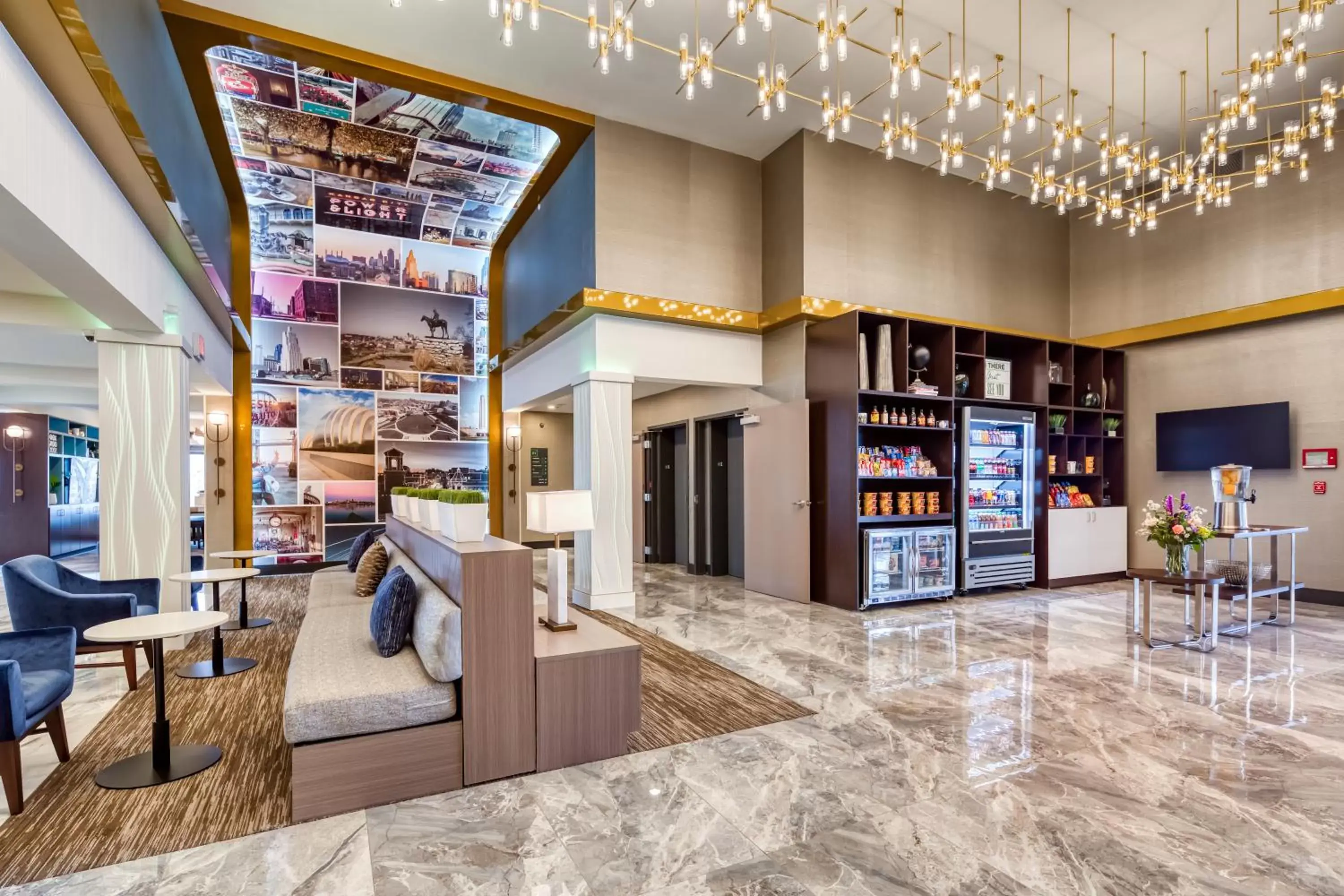 Lobby or reception in Holiday Inn - Kansas City - Downtown, an IHG Hotel