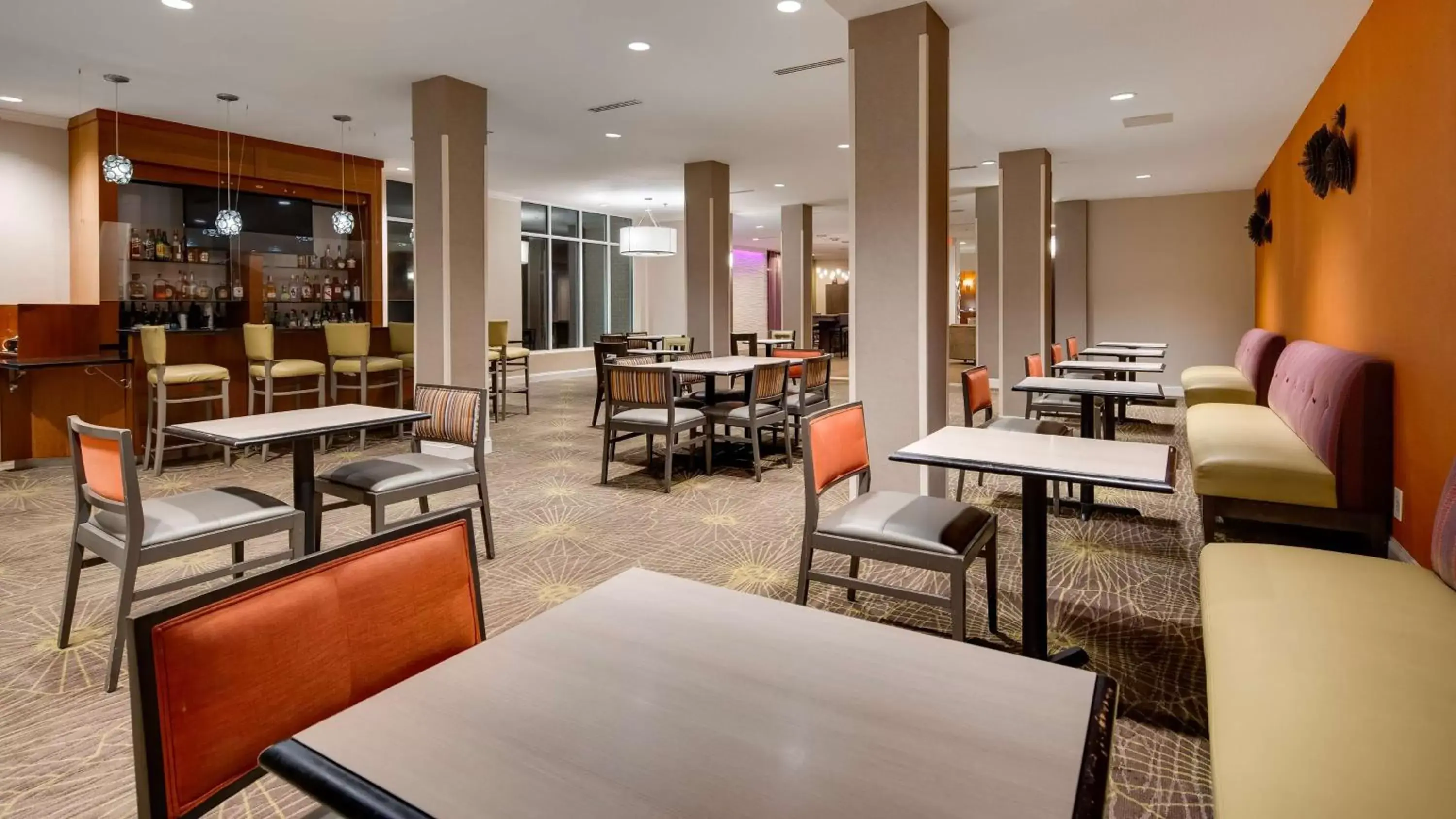 Restaurant/Places to Eat in Best Western Premier I-95 Savannah Airport/ Pooler West