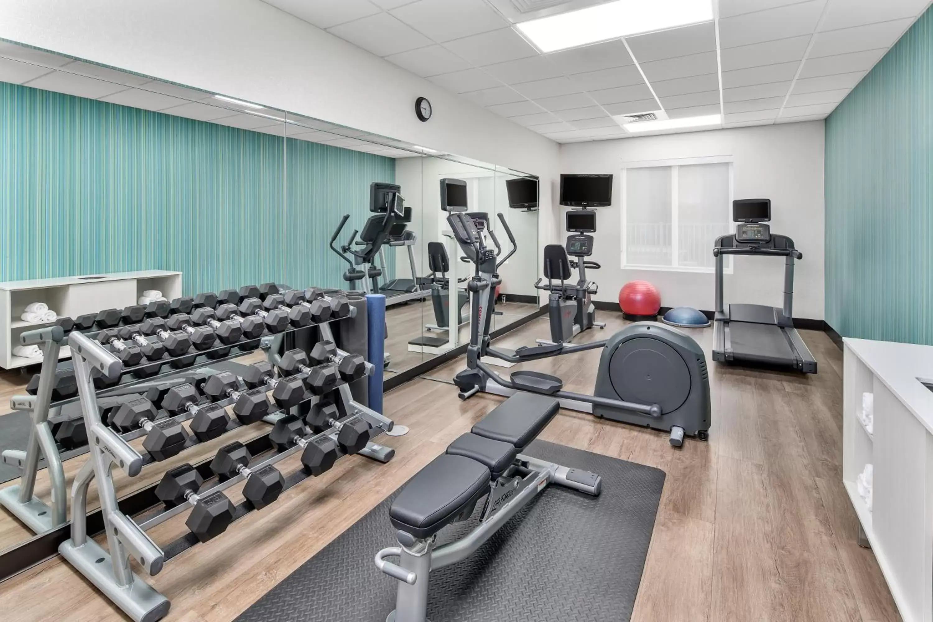 Fitness centre/facilities, Fitness Center/Facilities in Holiday Inn Express Hotel & Suites Palm Bay, an IHG Hotel
