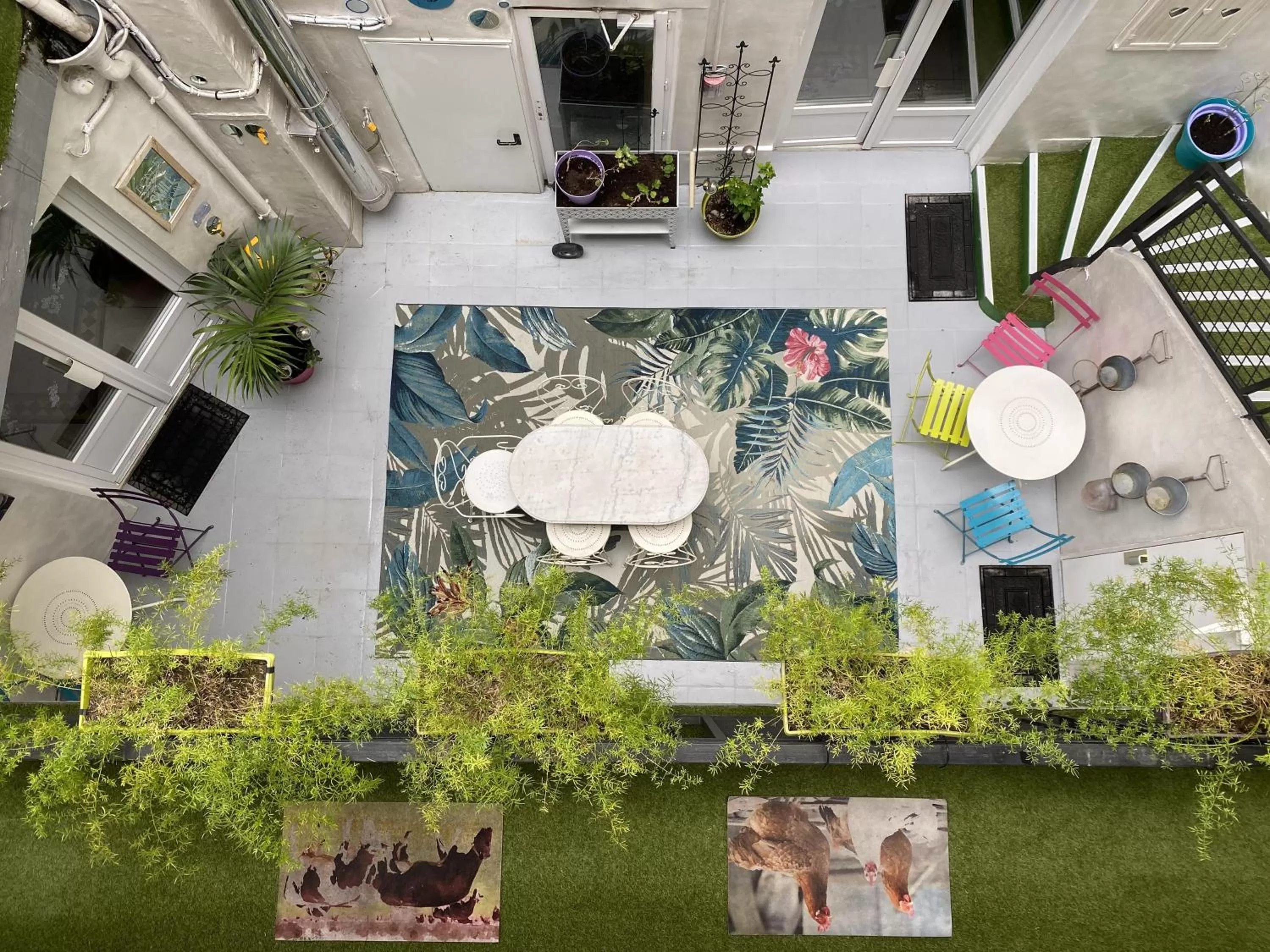Inner courtyard view in Hôtel Malar