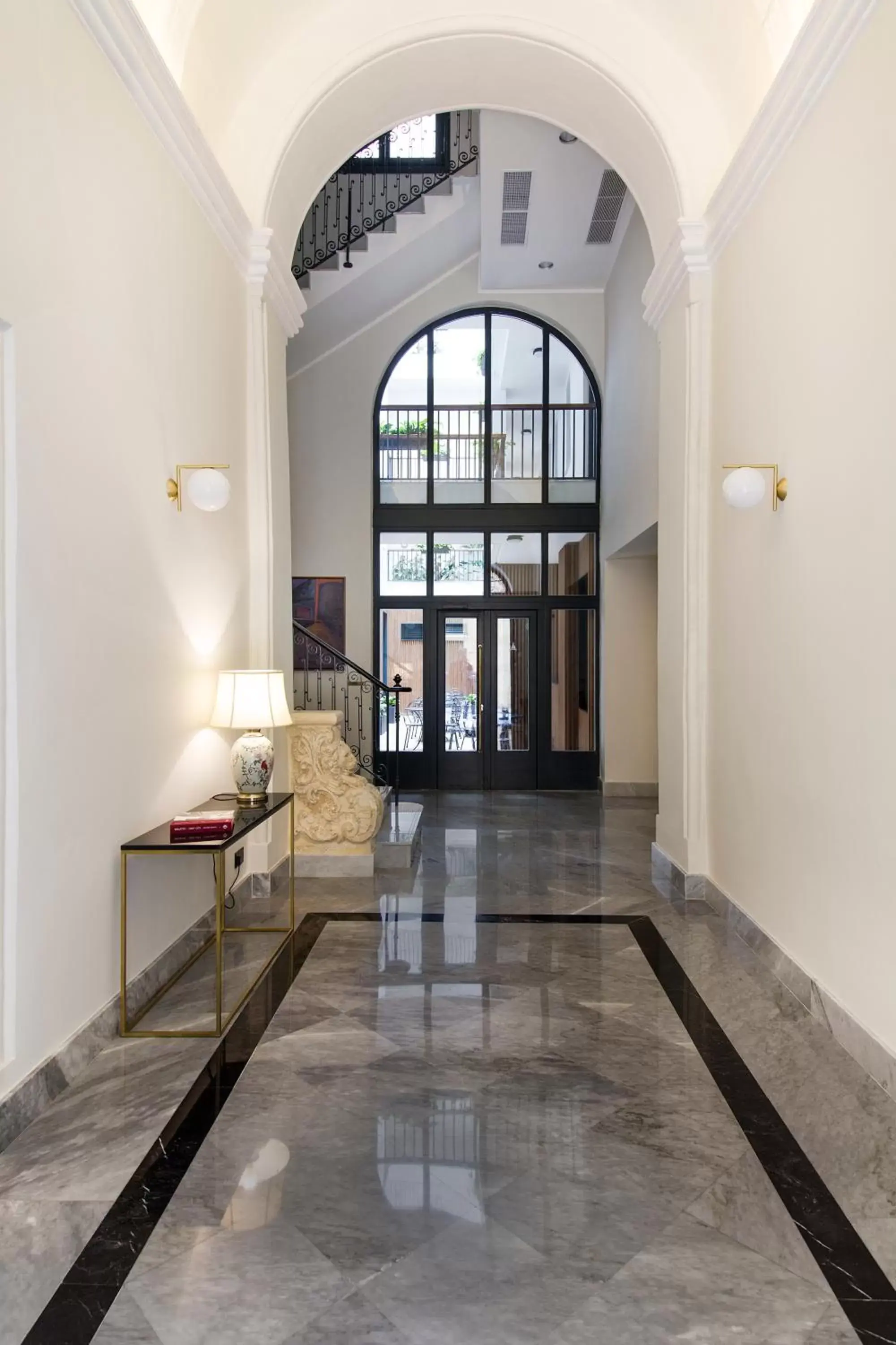Facade/entrance in La Falconeria Hotel