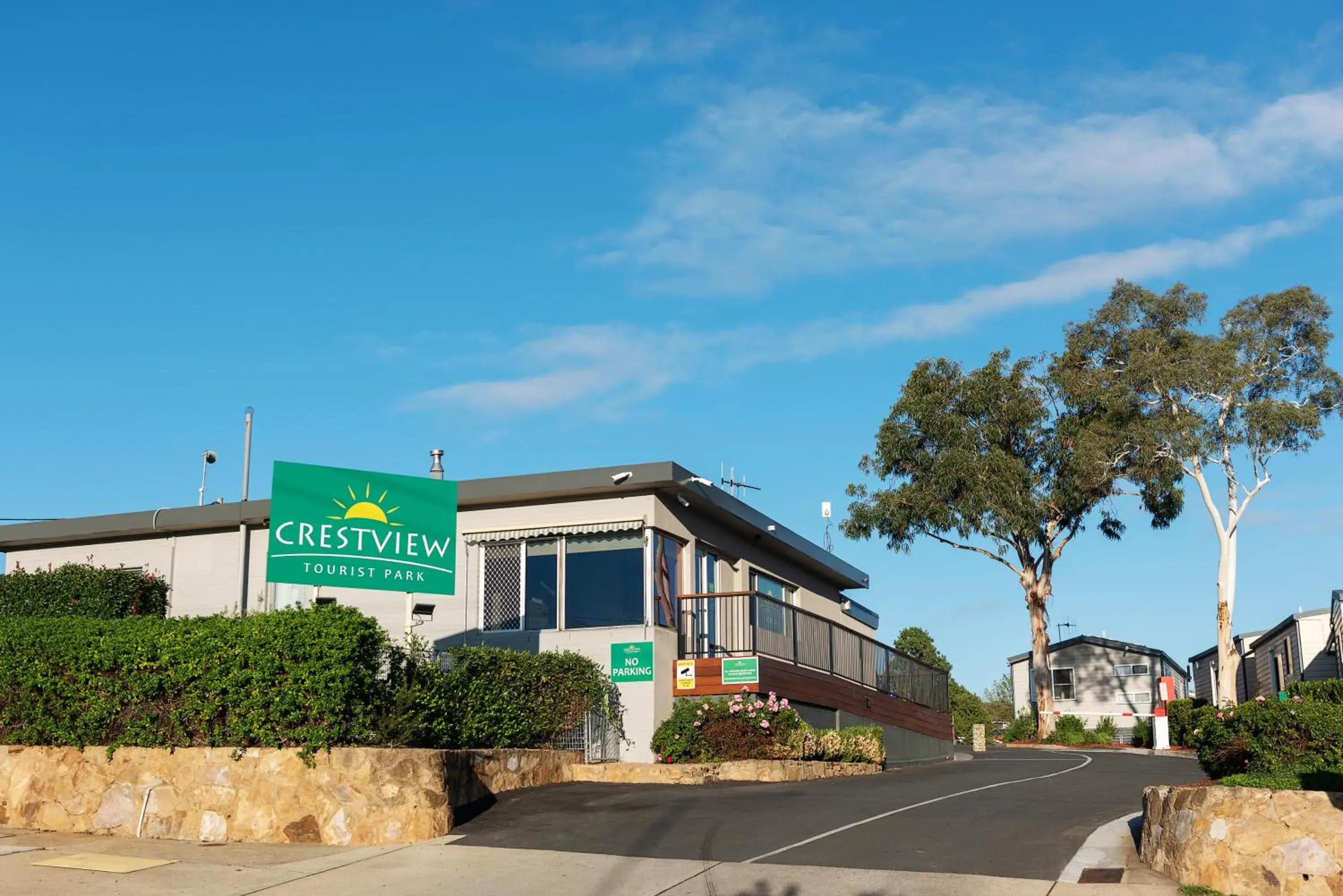 Facade/entrance, Property Building in Crestview Tourist Park