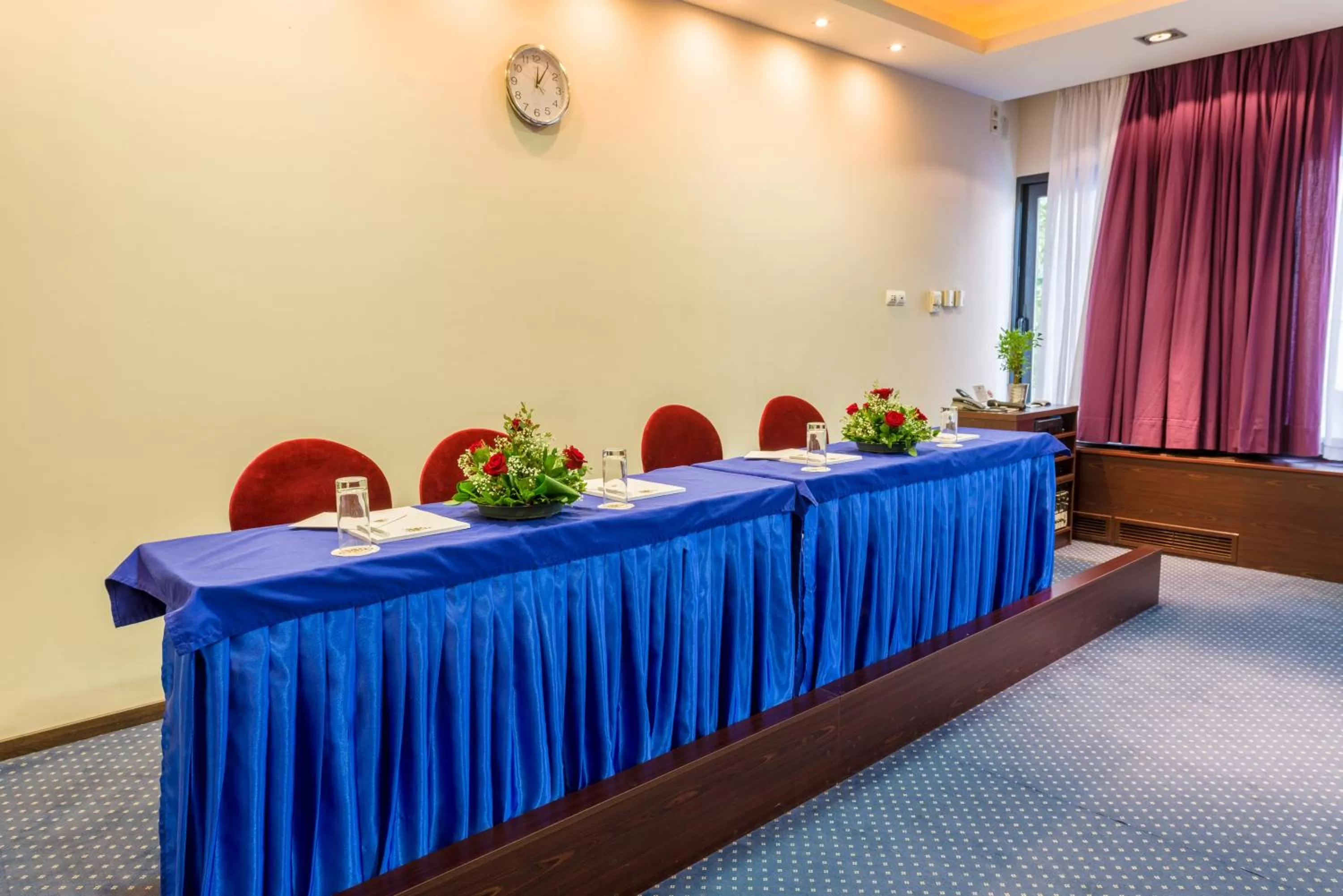 Meeting/conference room in Queen Olga Hotel