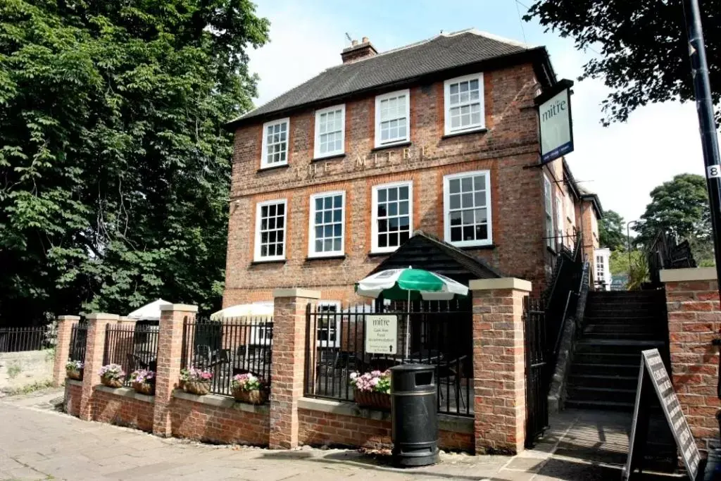 Property Building in The Mitre Inn