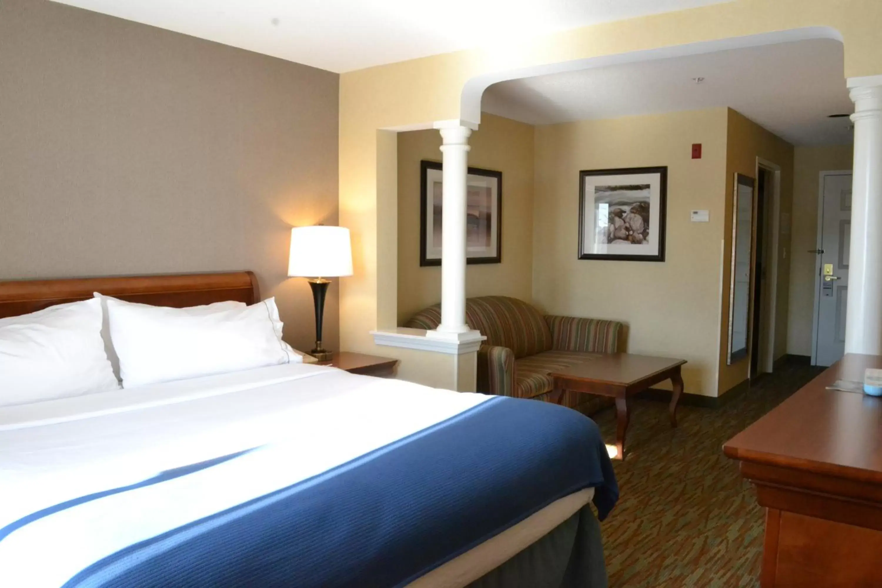 Bed in Holiday Inn Express Hotels Biddeford, an IHG Hotel