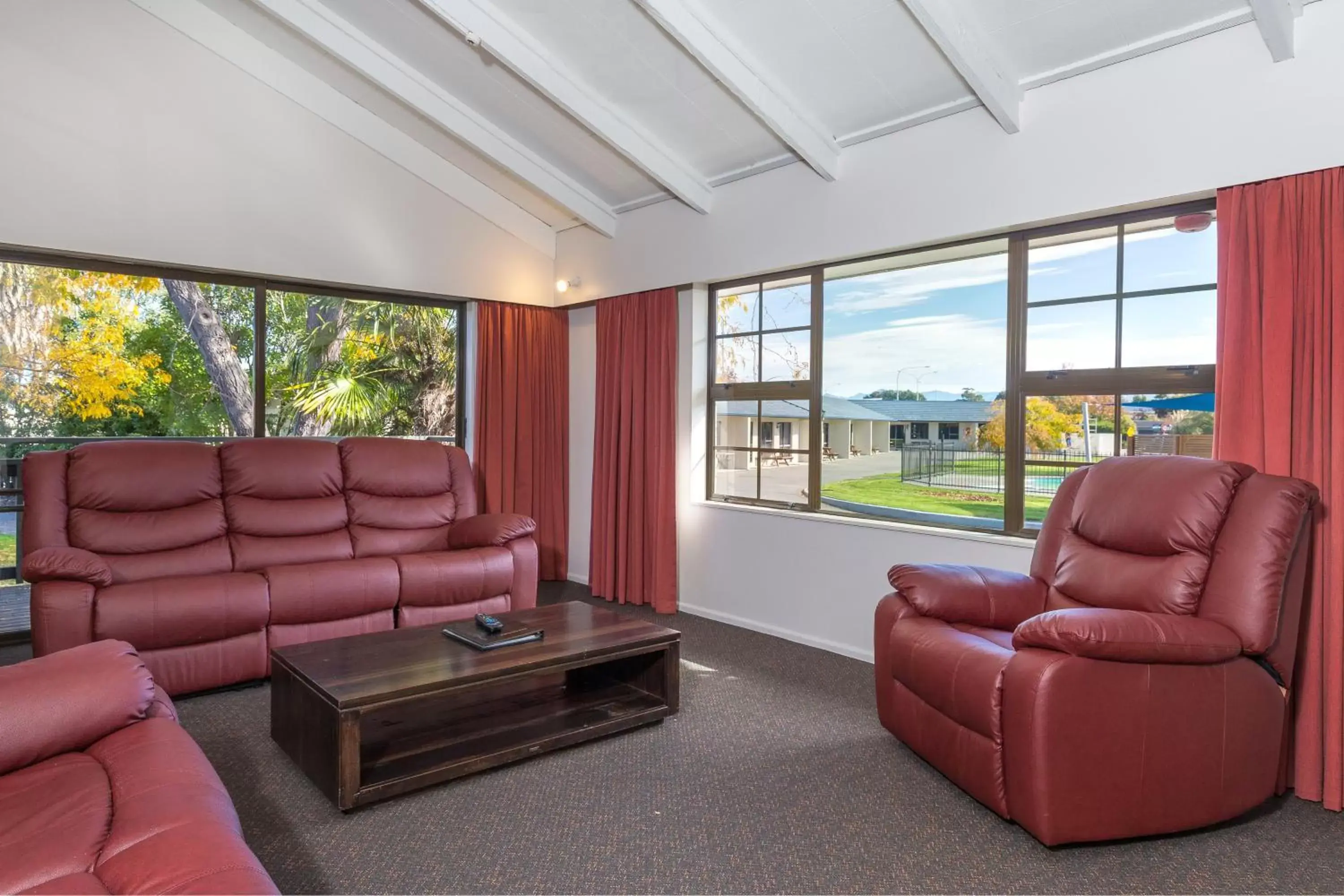 Seating Area in Cherylea Motel