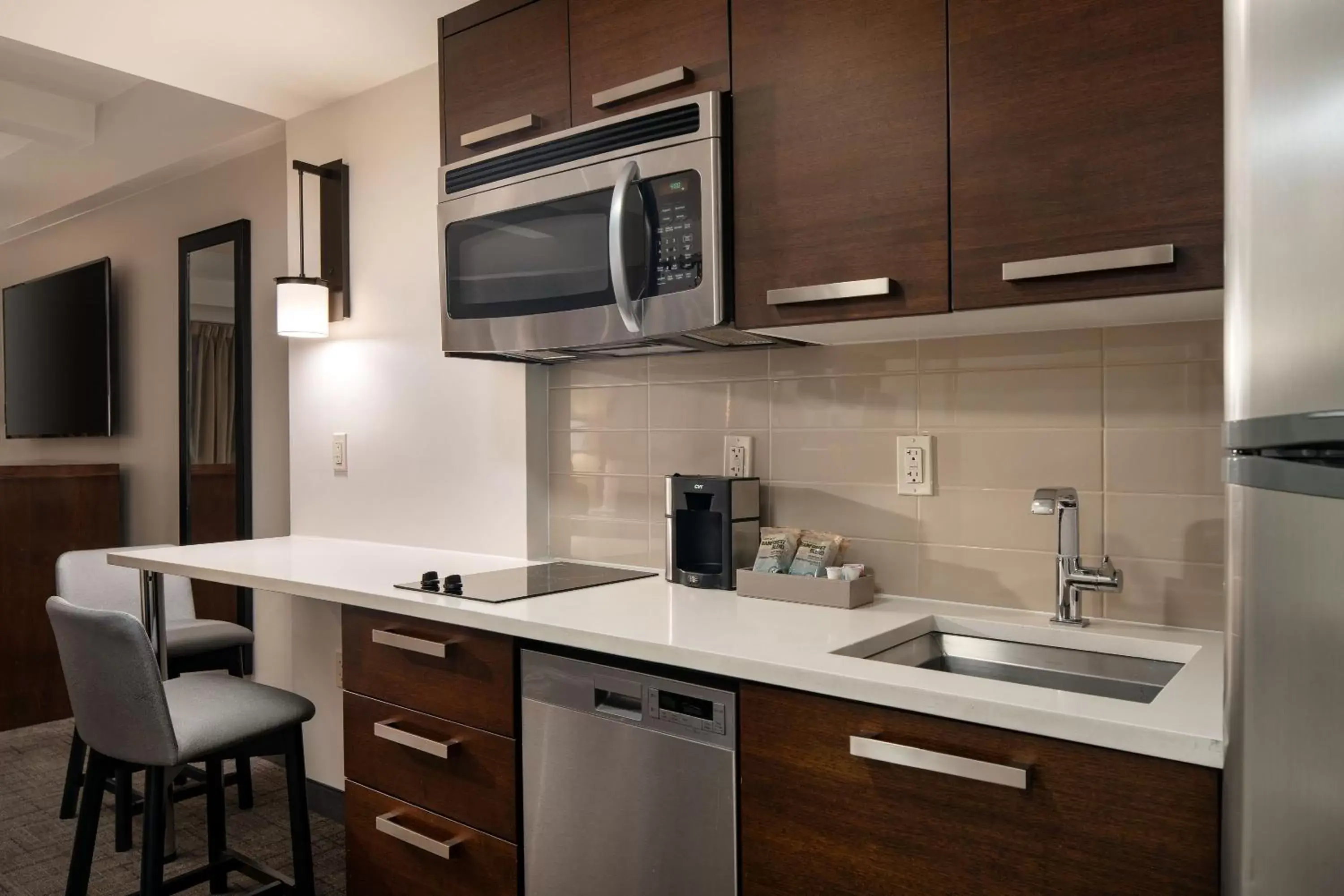 kitchen, Kitchen/Kitchenette in Residence Inn by Marriott New York Manhattan/ Midtown Eastside