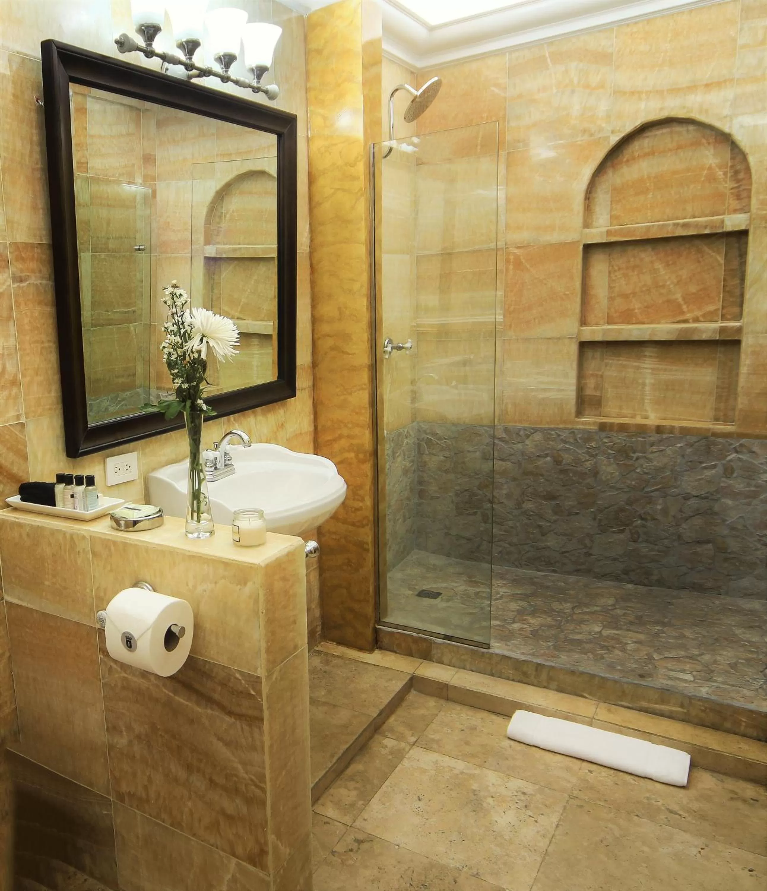 Bathroom in La Isabela Suites