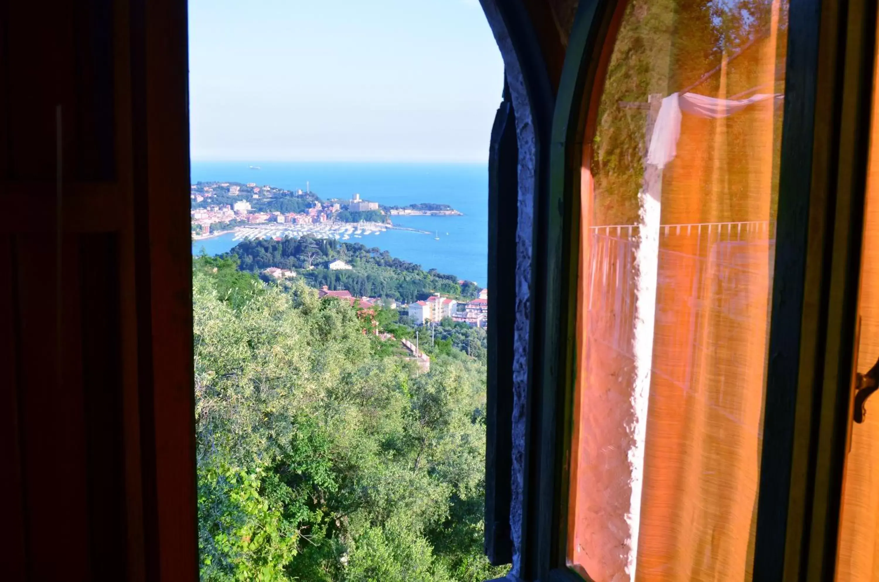 Sea view in LA CASTELLANA Una Finestra sul Mare- Air Conditioned