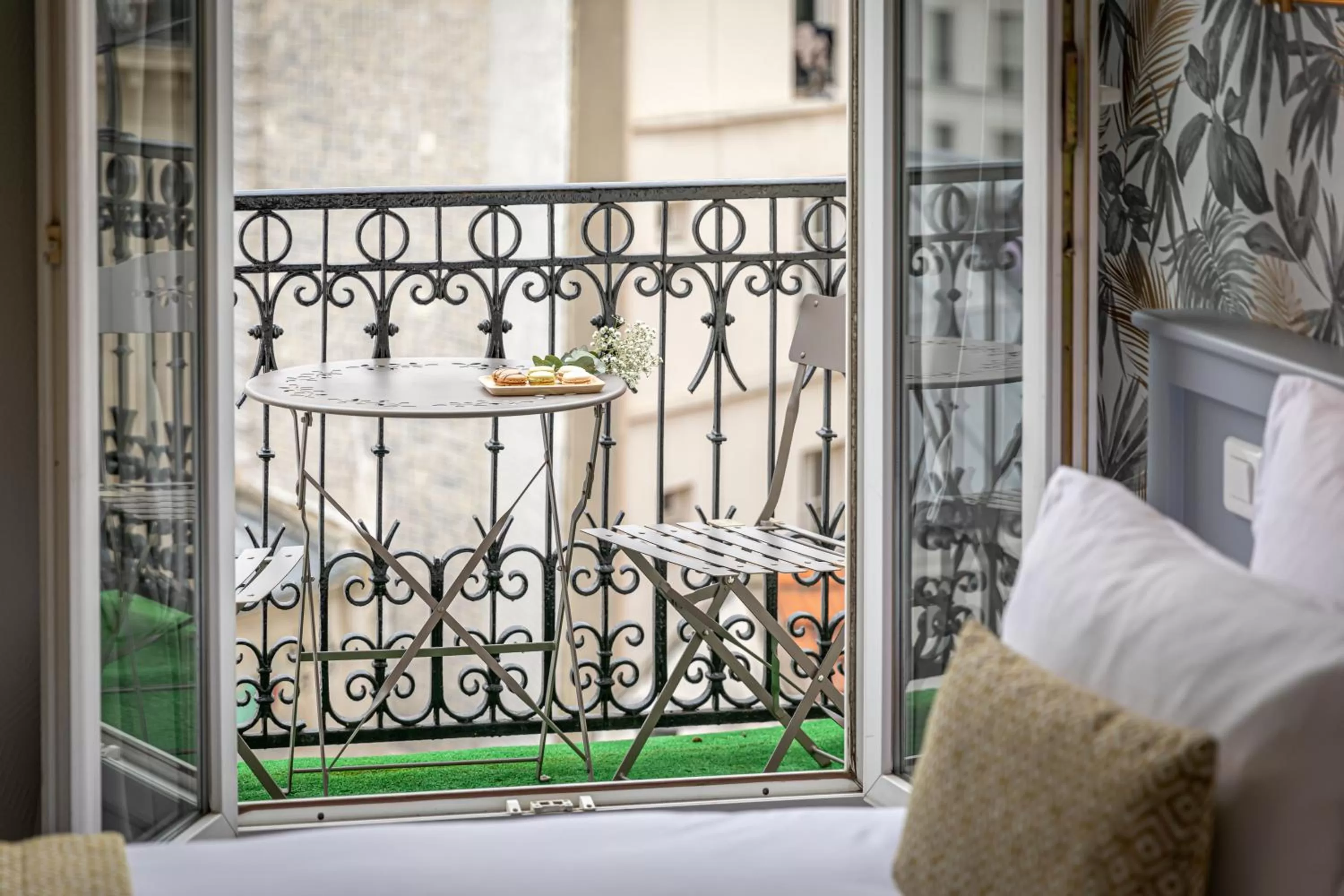 Balcony/Terrace, Bed in Splendid Hôtel