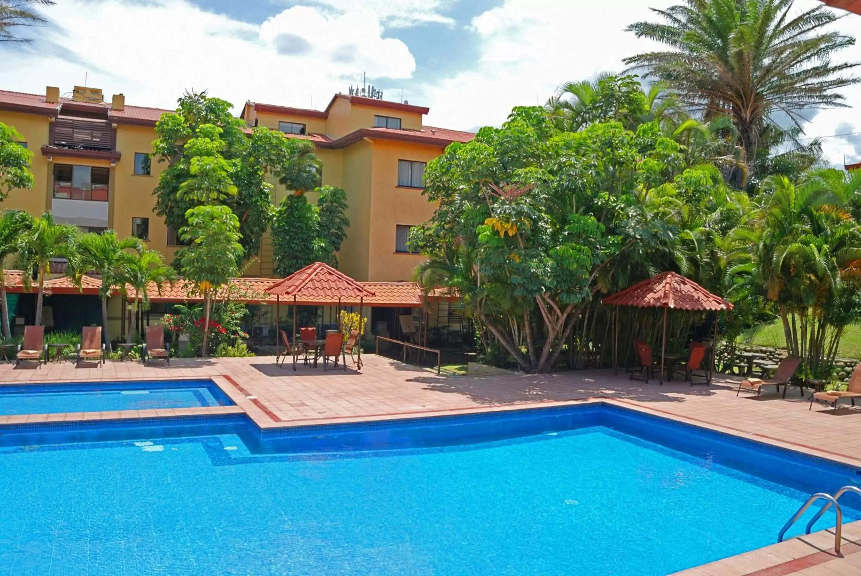 Activities, Swimming Pool in Country Inn & Suites by Radisson, San Jose Aeropuerto, Costa Rica